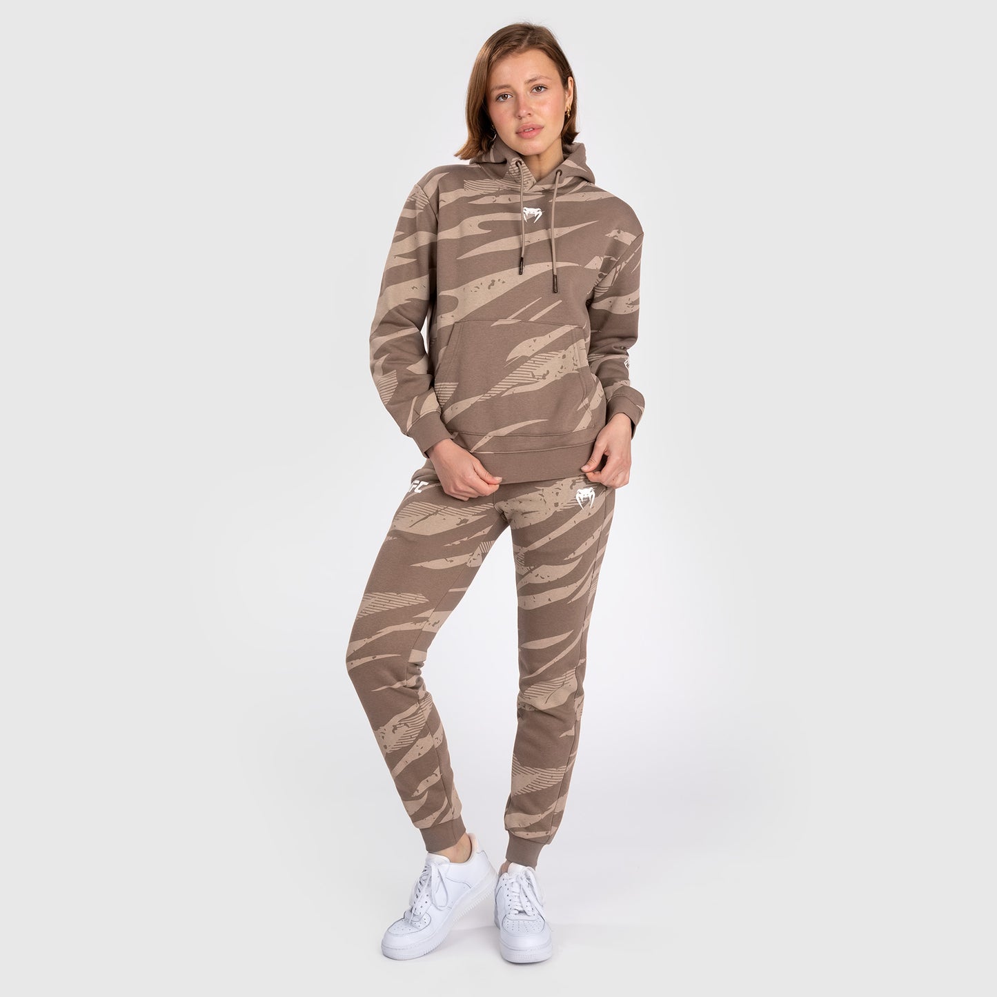 UFC Adrenaline By Venum Fight Week Hoodie Voor Vrouwen - Desert Camo