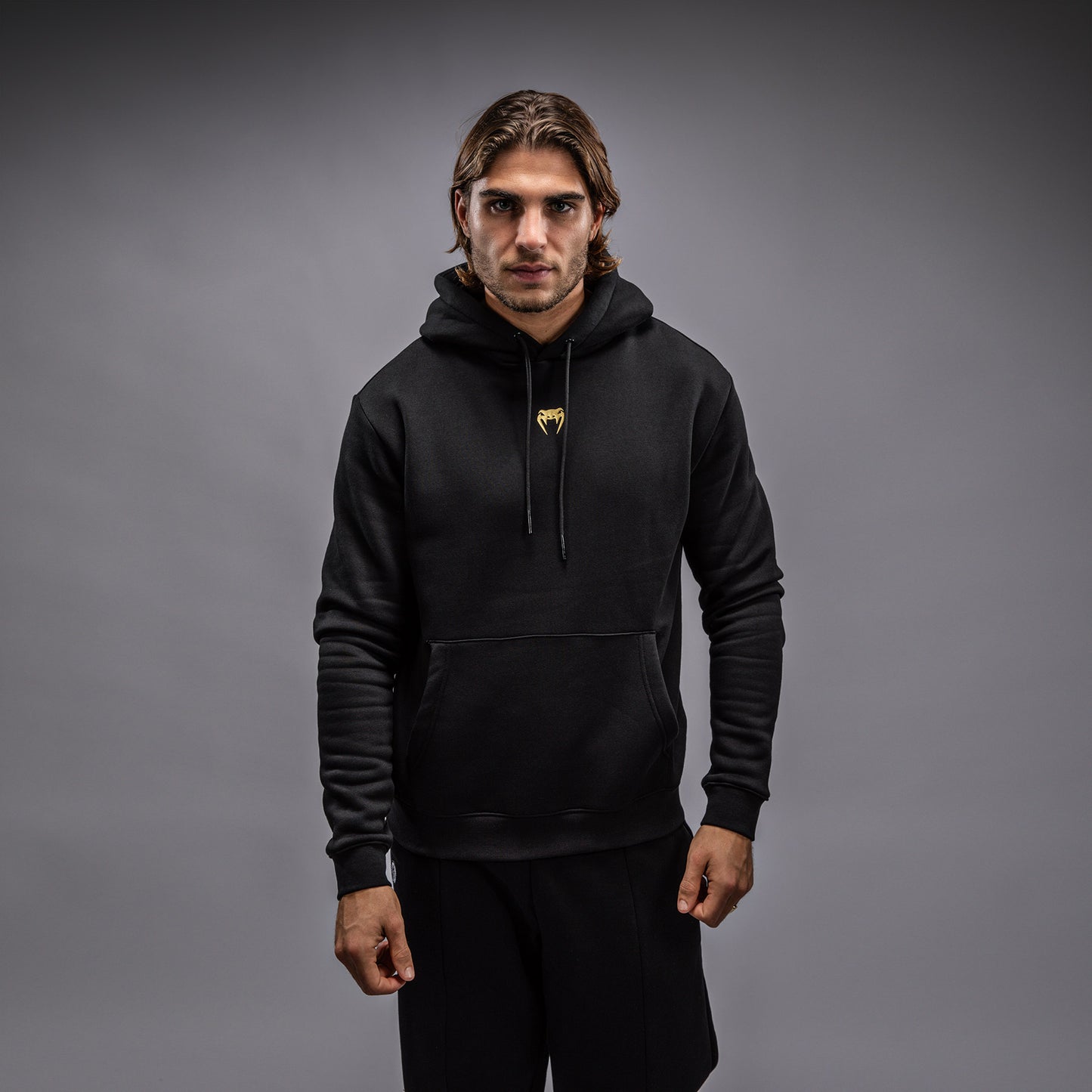 Venum x TEKKEN 8 - Marshall Law Hoodie - Zwart/Rood/Goud