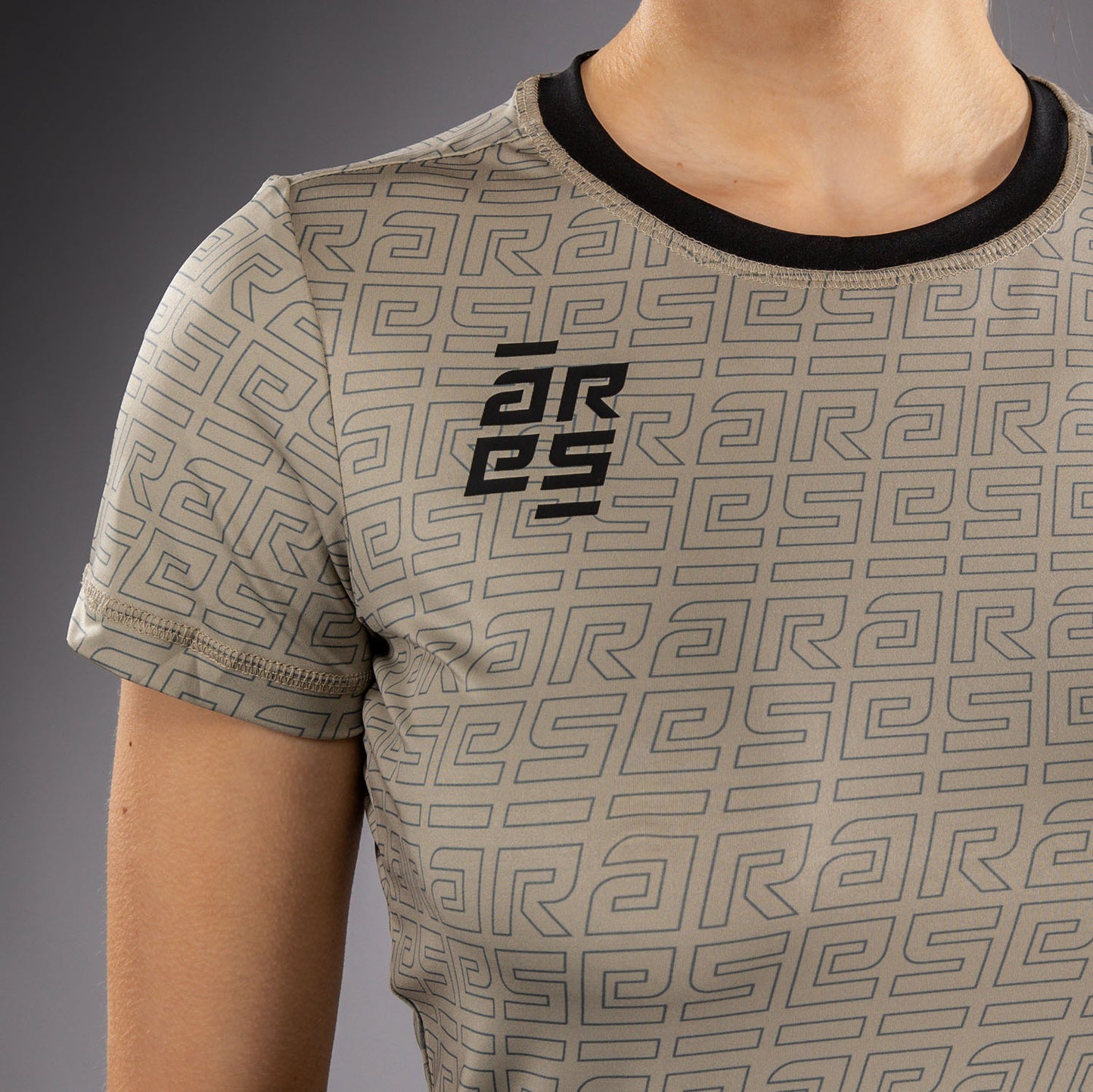 Venum x Ares 2.0 Dry Tech T-shirt voor dames – Zand