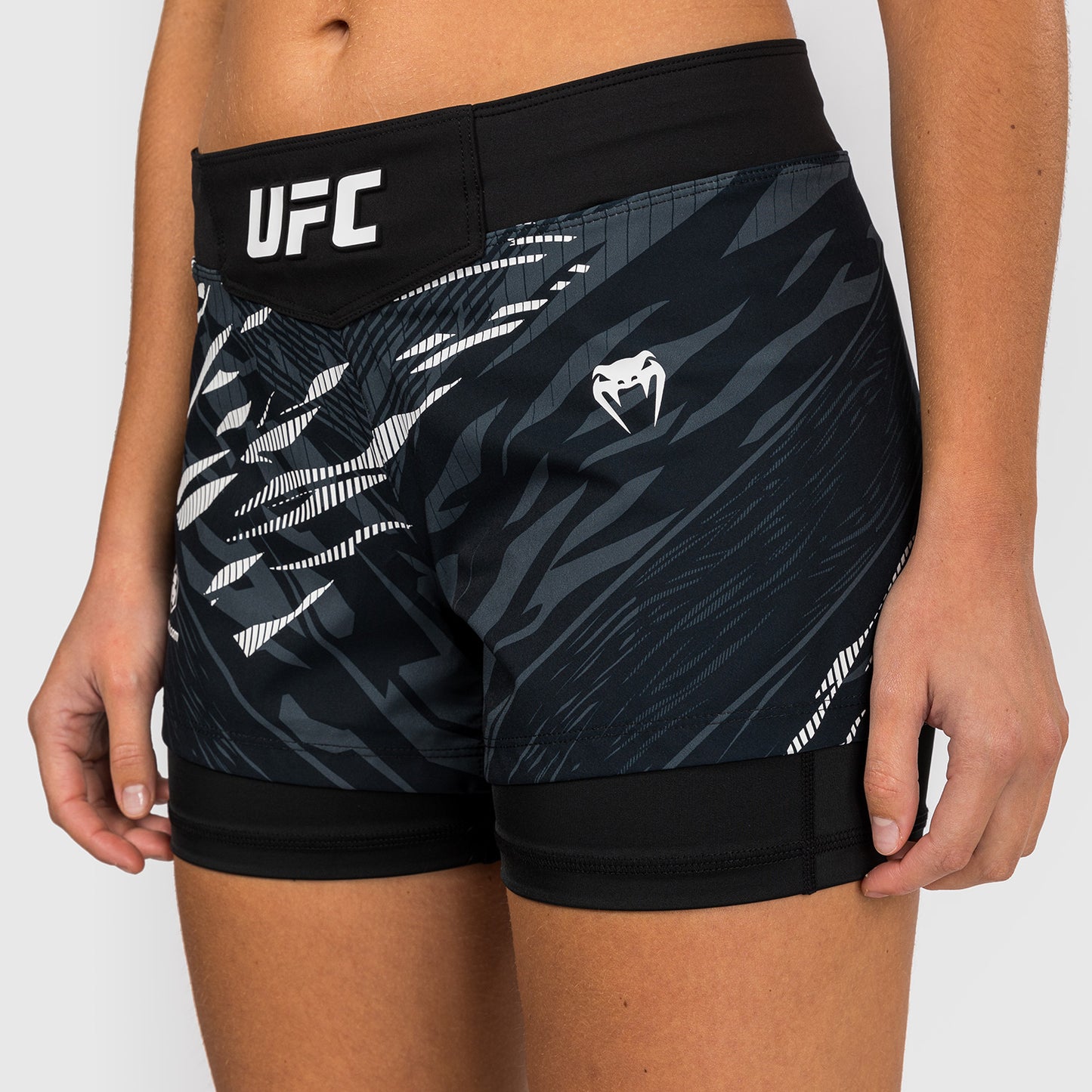 UFC Fusion by Venum Personalized Authentic Fight Night Fight Shorts voor Dames - Zwart