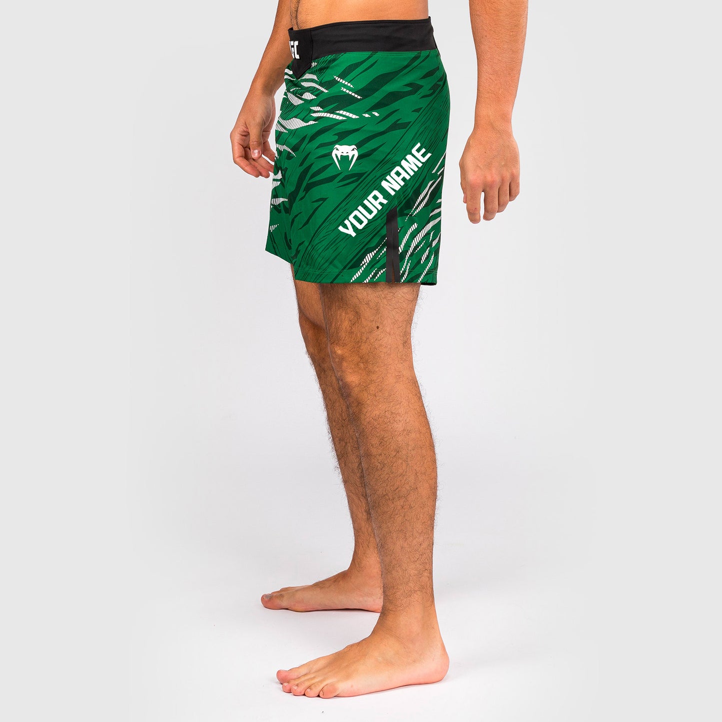UFC Fusion by Venum Personalized Authentic Fight Night Fight Shorts voor Heren - Kort Fit - Groen