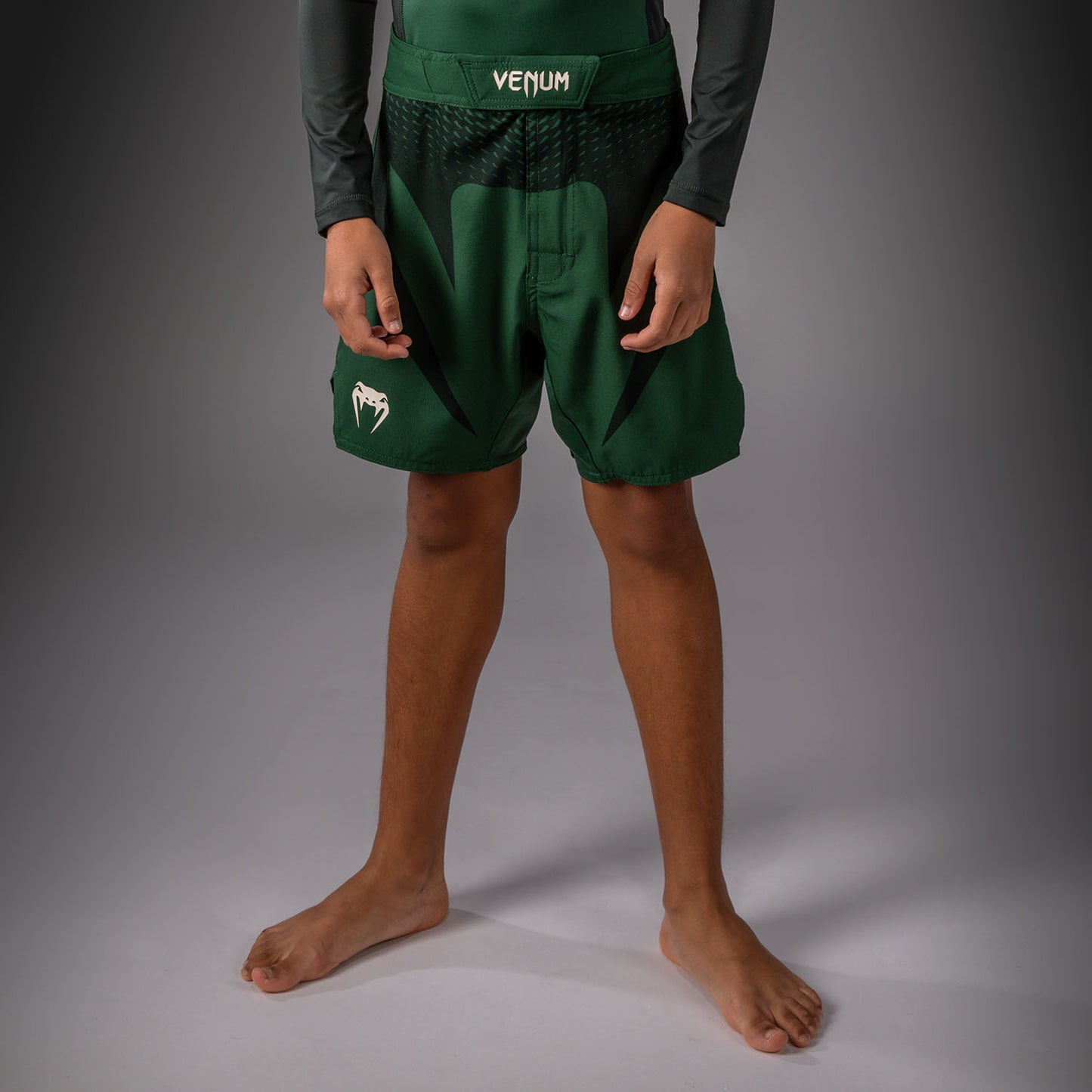 Venum Attack Fightshorts voor kinderen - Bosgroen/Off White