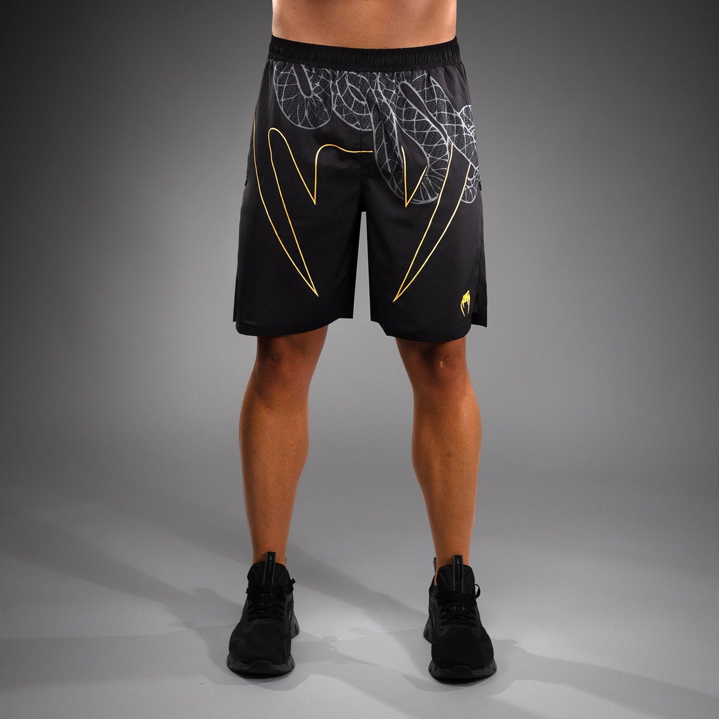 Venum Serpenti Trainingsshorts – Zwart/Zilver/Goud
