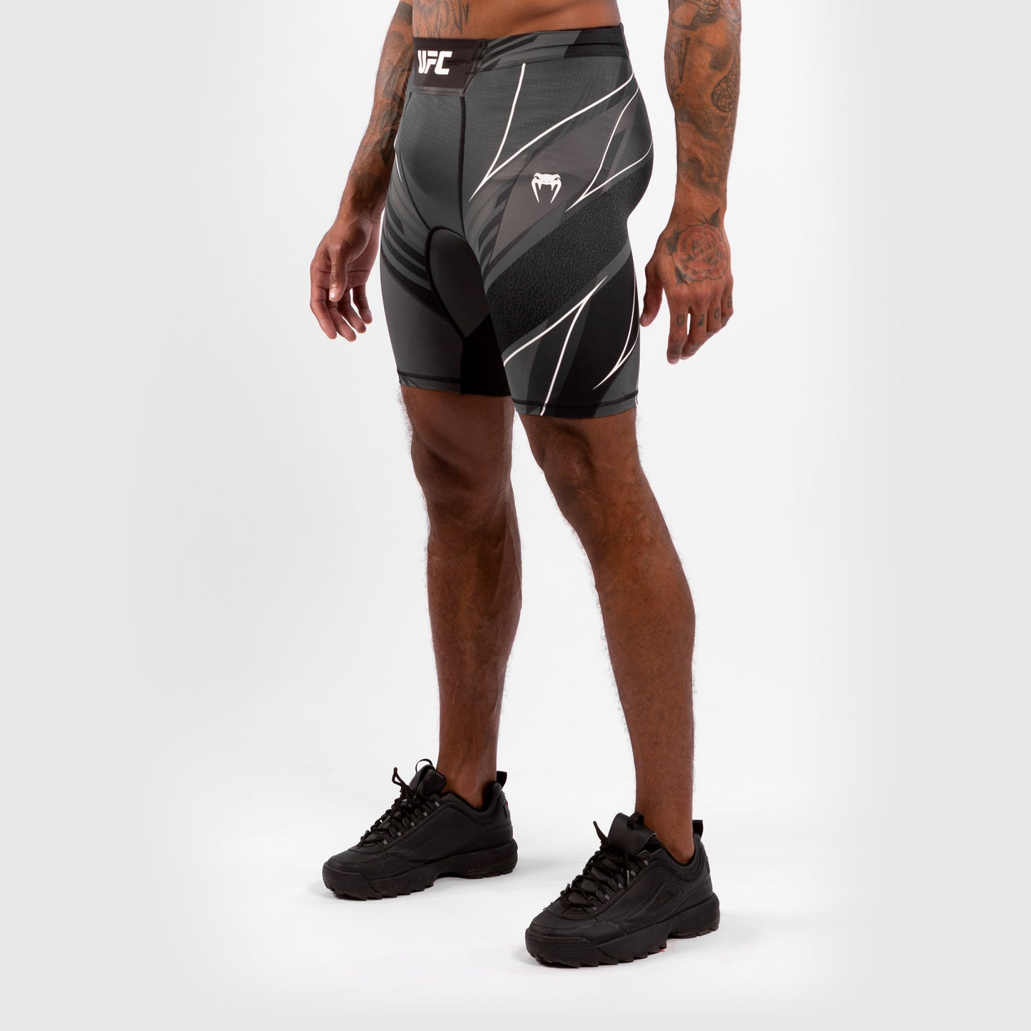 UFC Venum Authentic Fight Night Vale Tudo Herenshort - Long Fit - Zwart