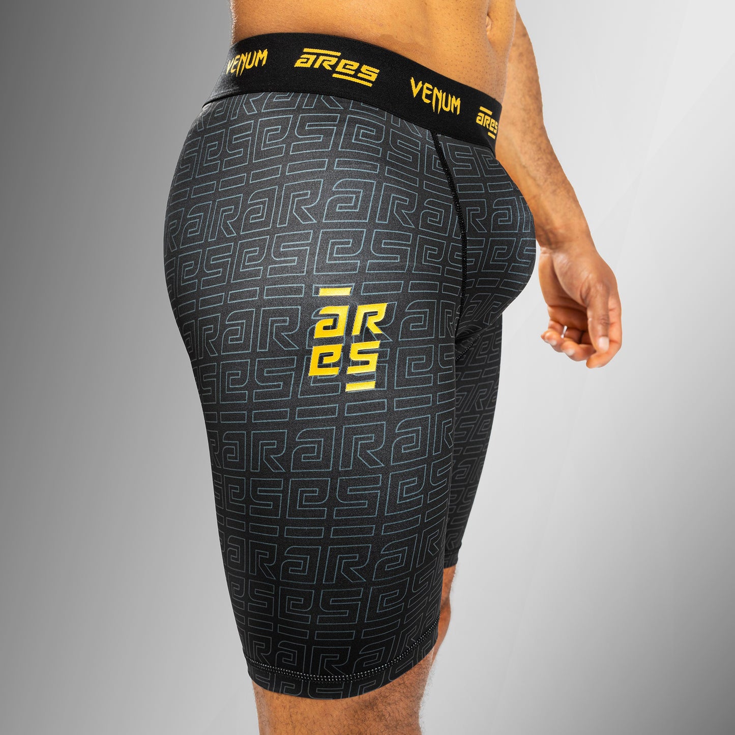 Venum x Ares Heren Vale Tudo Shorts - Zwart/Goud