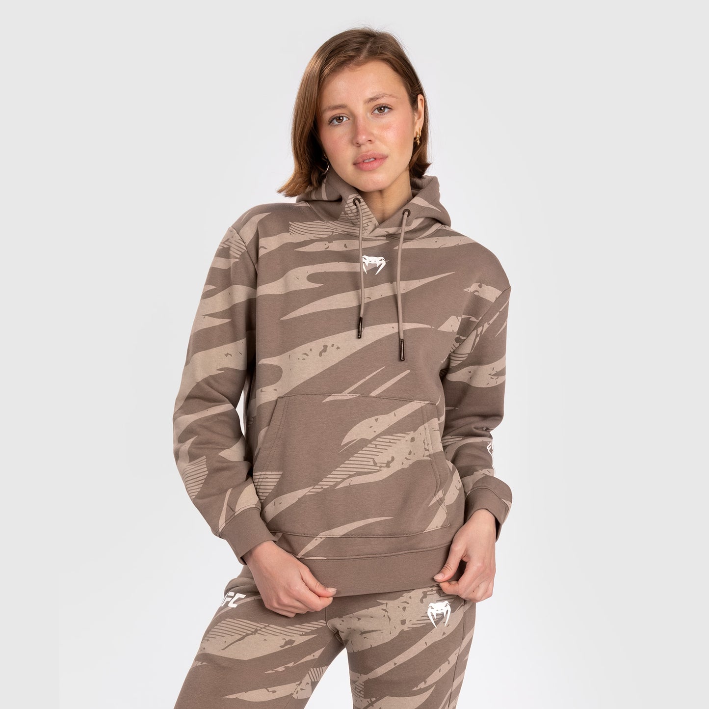 UFC Adrenaline By Venum Fight Week Hoodie Voor Vrouwen - Desert Camo