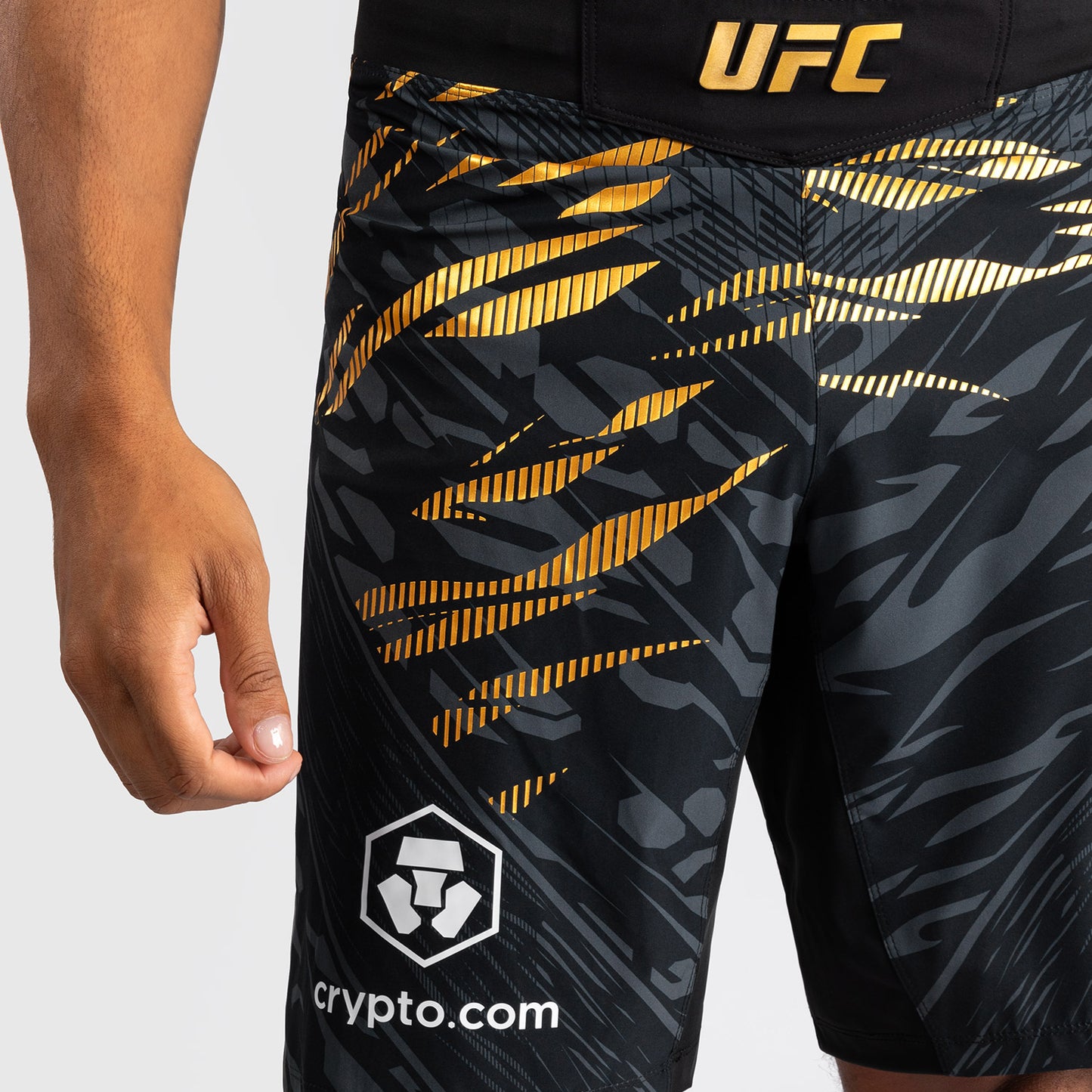 UFC Fusion by Venum Personalized Authentic Fight Night Fight Shorts voor Heren - Lang Fit - Kampioen