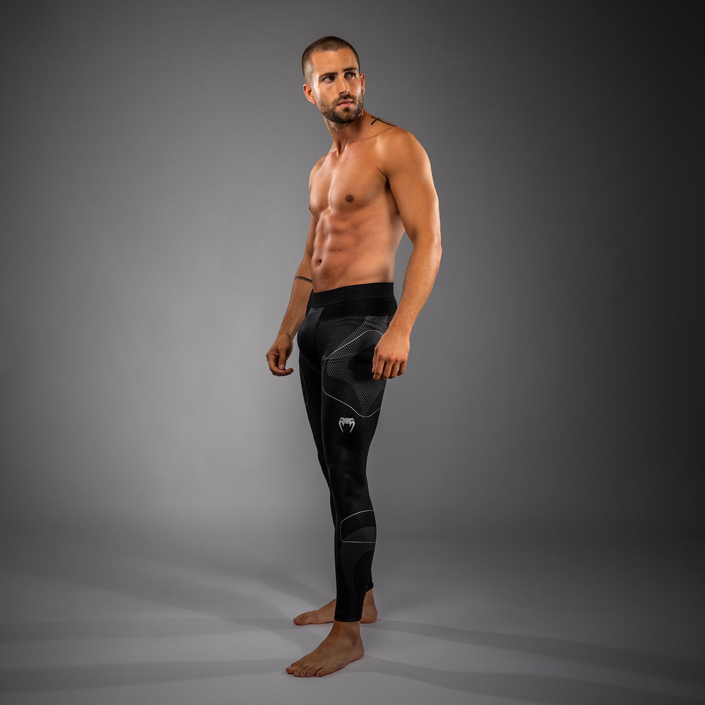 Venum Nexus Spats – Zwart/Zilver