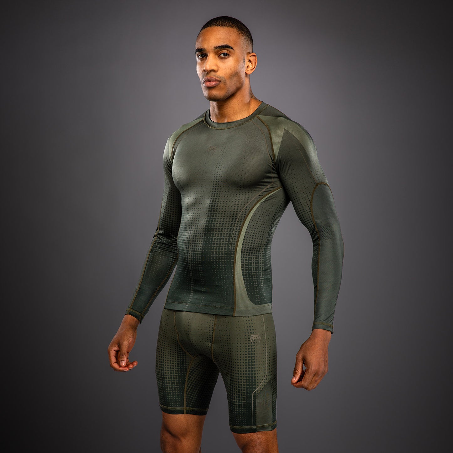 Venum Stealth Rashguard met lange mouwen – Kaki/Legergroen