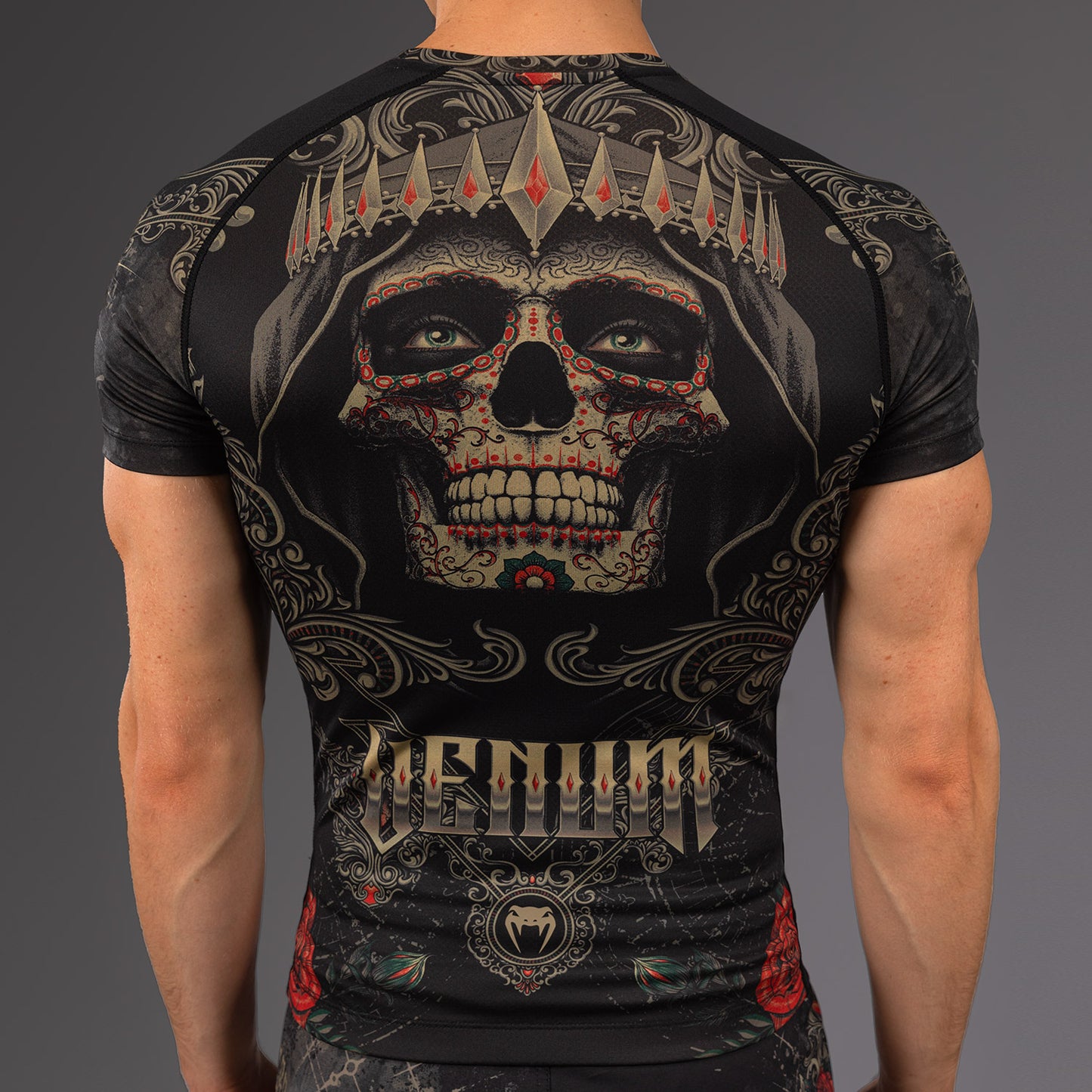 Venum Santa Muerte 5.0 Korte Mouwen Rashguard voor Heren - Diep Zwart/Goud