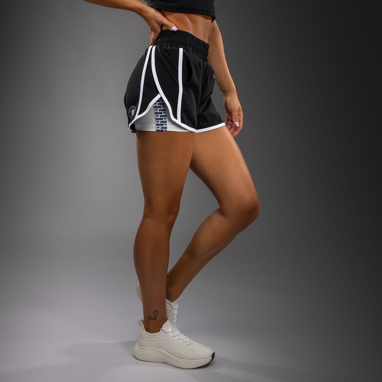 Venum Twilight Dames Trainingsshorts - Zwart/Wit