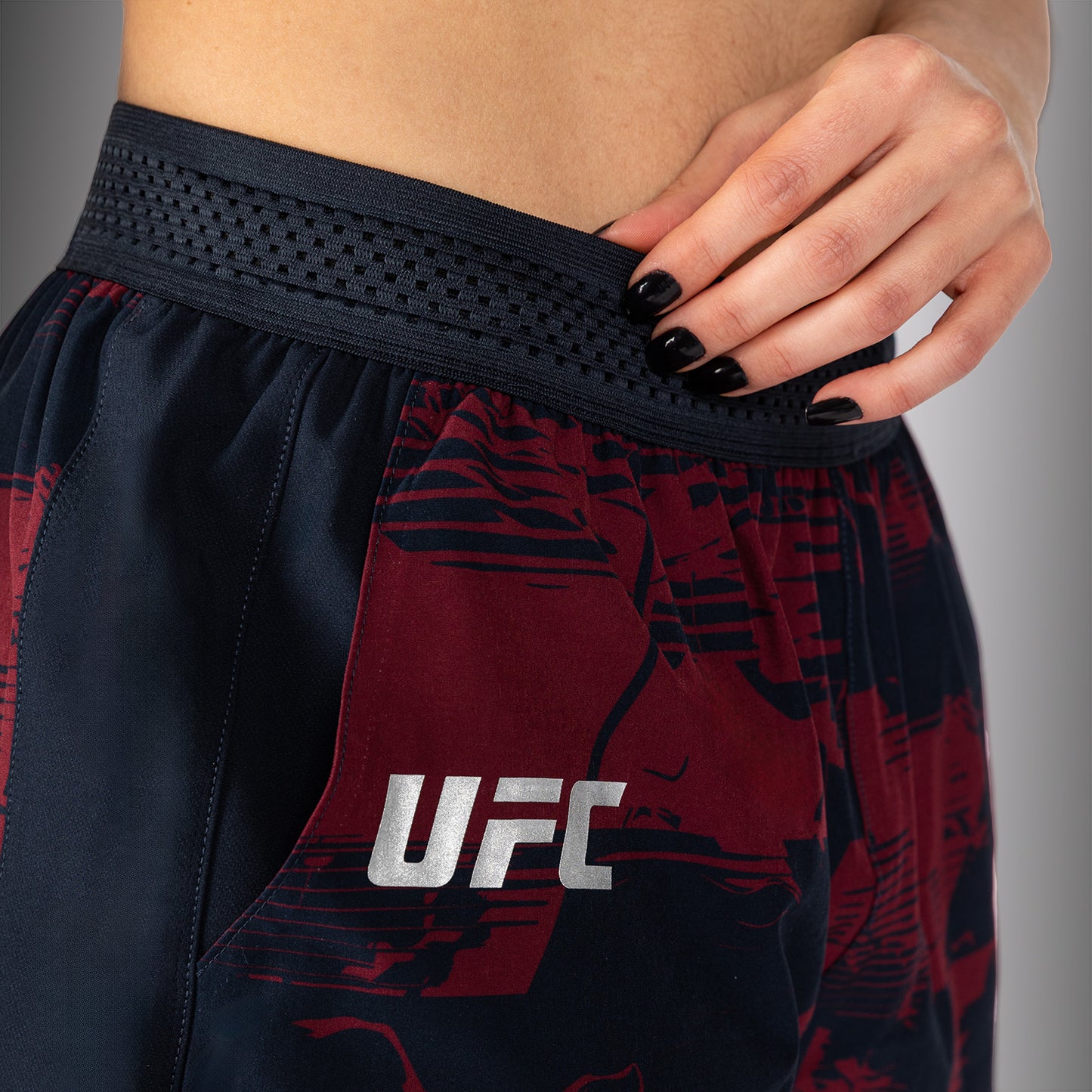UFC Zenith by Venum Authentic Fight Week Performance Short Dames - Marineblauw/Bordeauxrood/Zilver