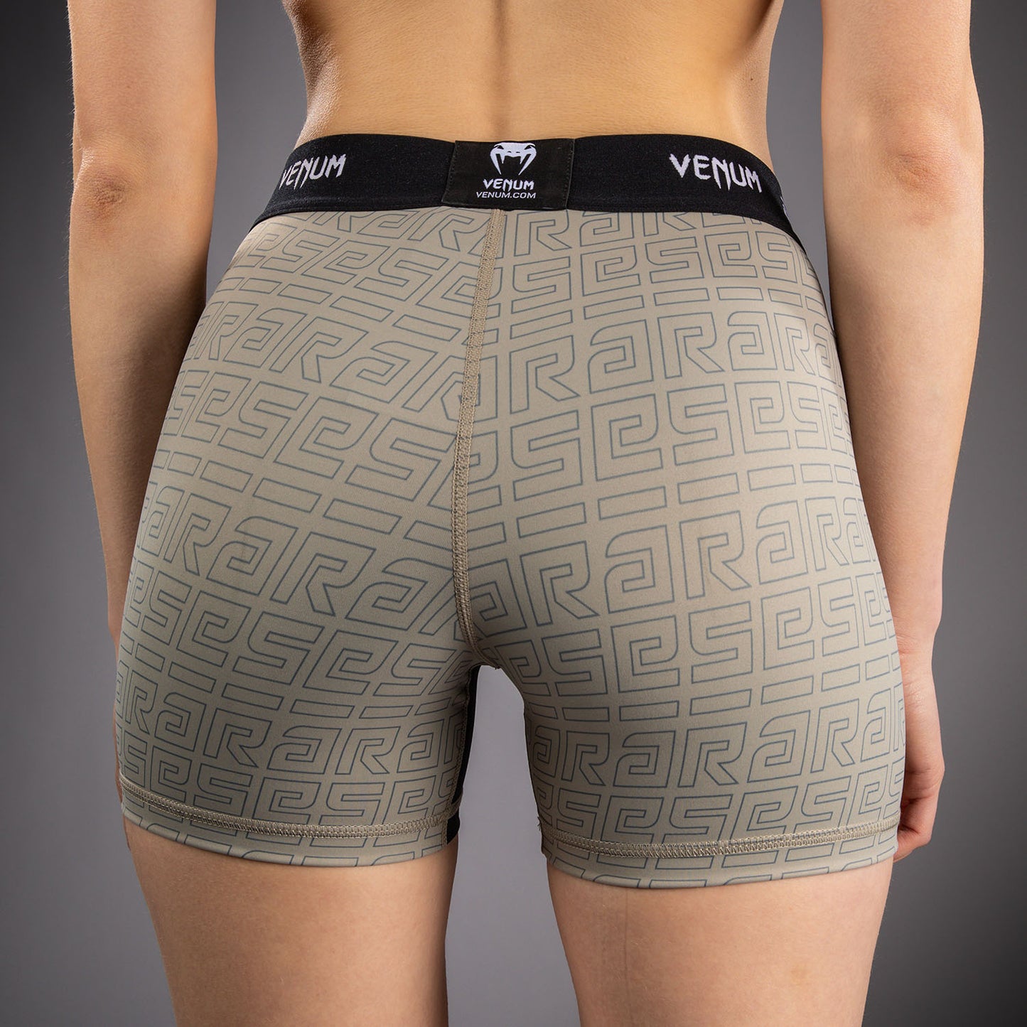 Venum x Ares 2.0 Trainingsshorts voor dames – Zand