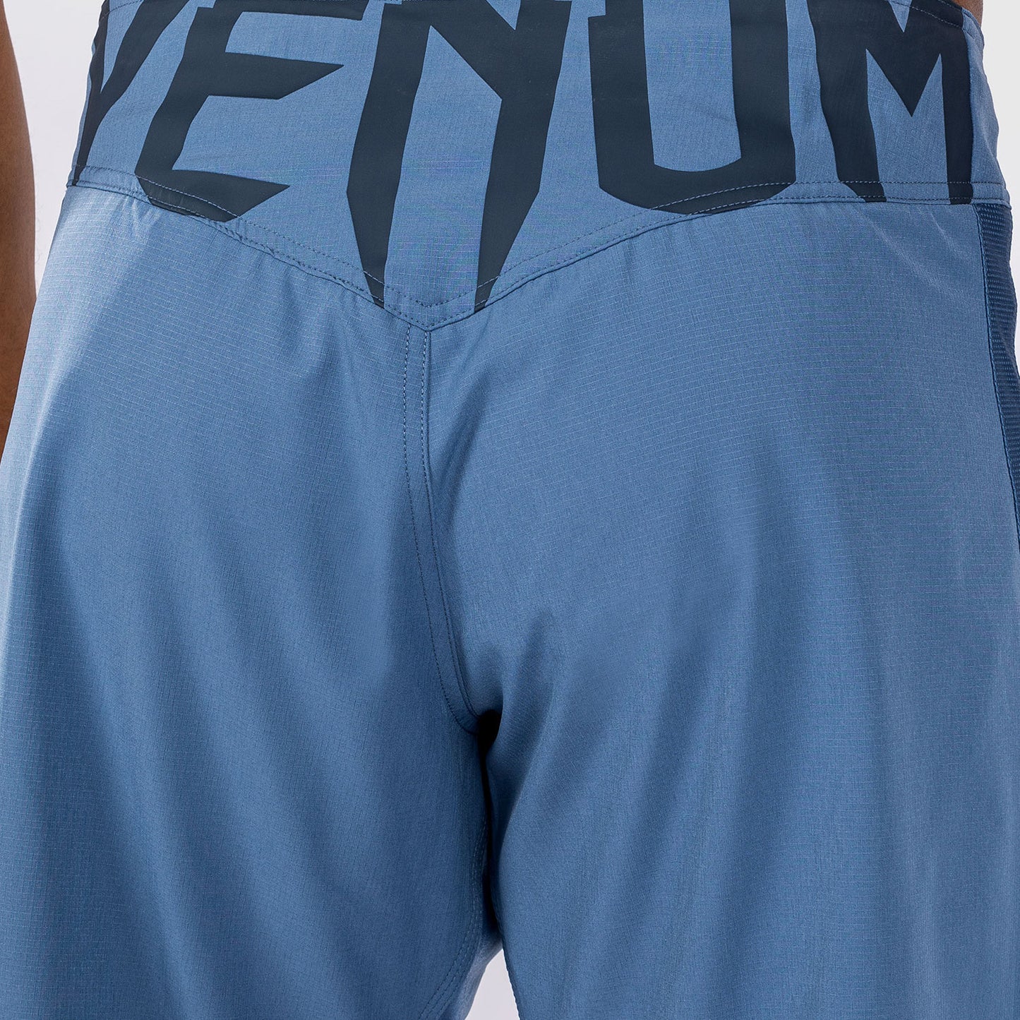Venum Light 5.0 Vechtshorts - Blauw/Wit