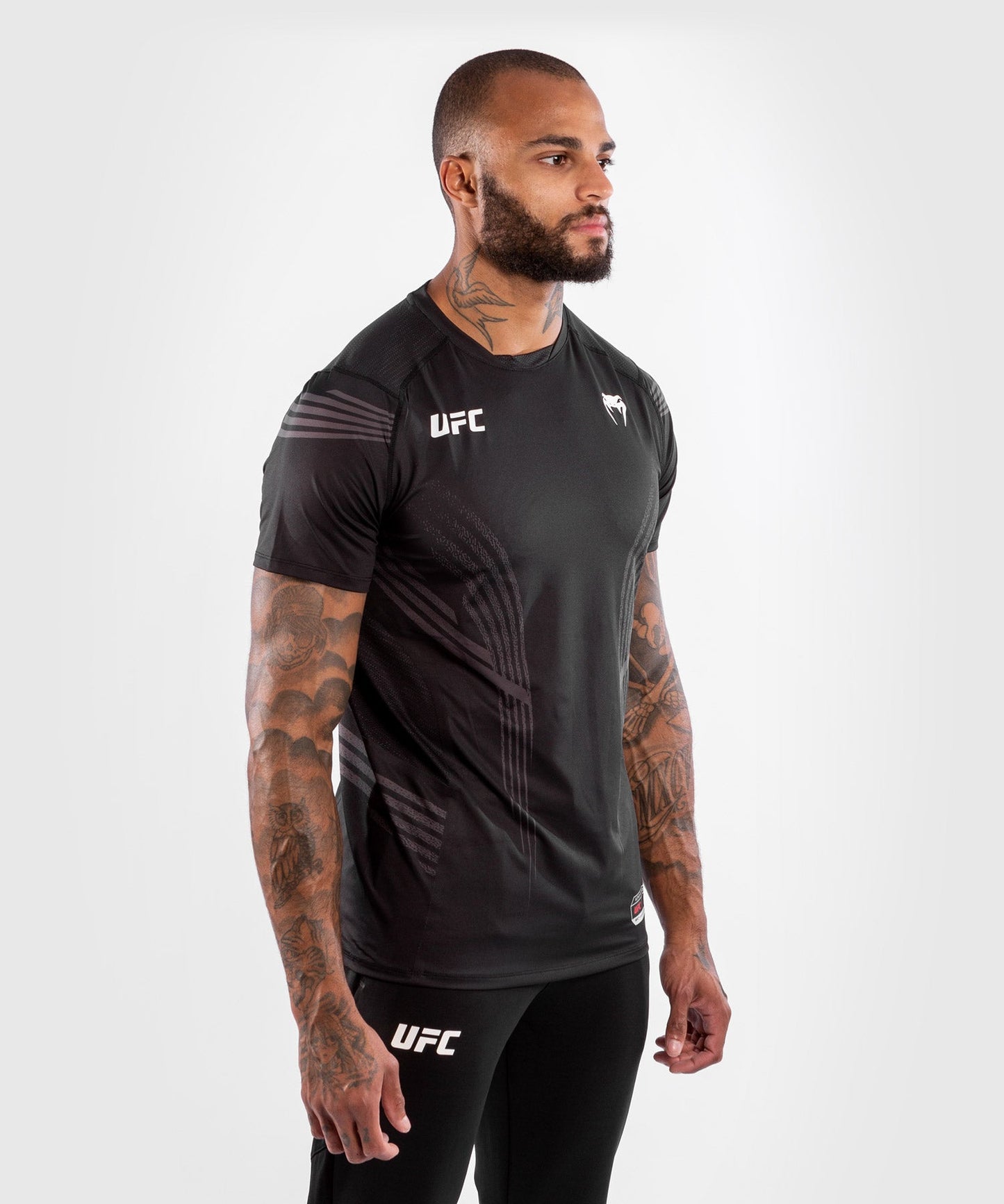 UFC Venum Fighters Authentic Fight Night Walkout Herenshirt - Zwart