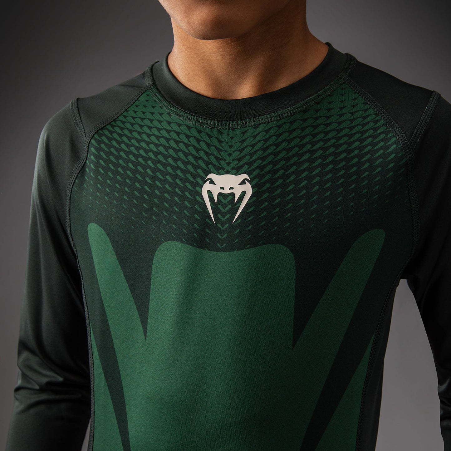Venum Attack Kids Rashguard met Lange Mouwen - Bosgroen/ Off White