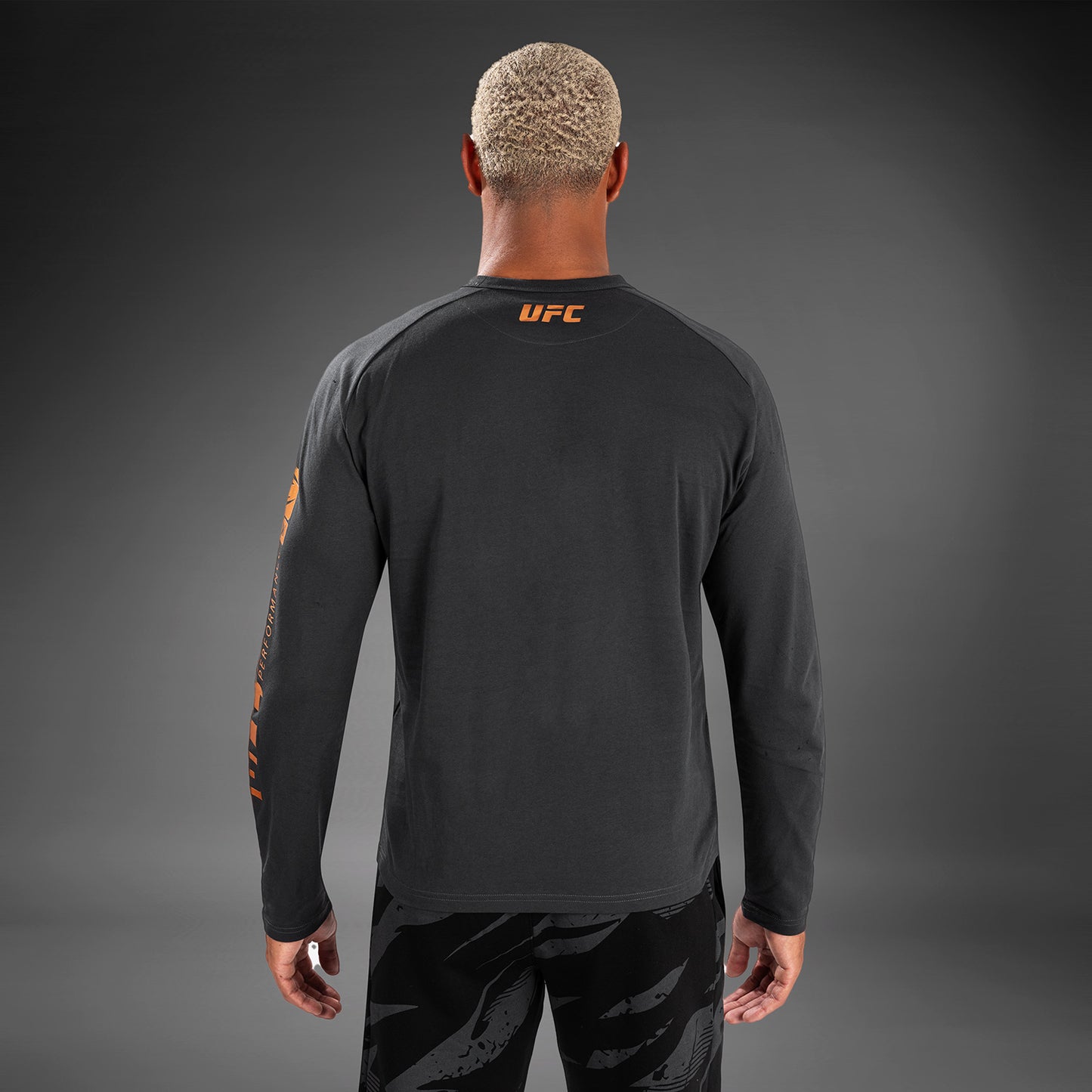 UFC Adrenaline By Venum Fight Week Heren T-Shirt Met Lange Mouwen - Charcoal Grey