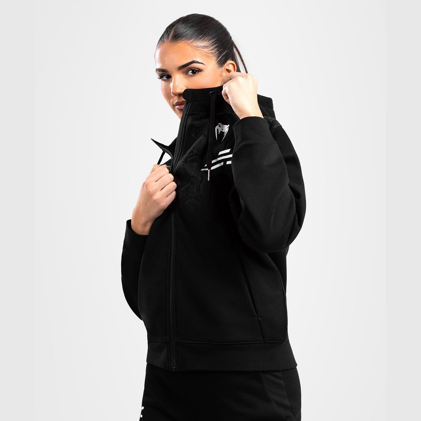 UFC Adrenaline by Venum Replica Hoodie met rits voor Dames - Zwart