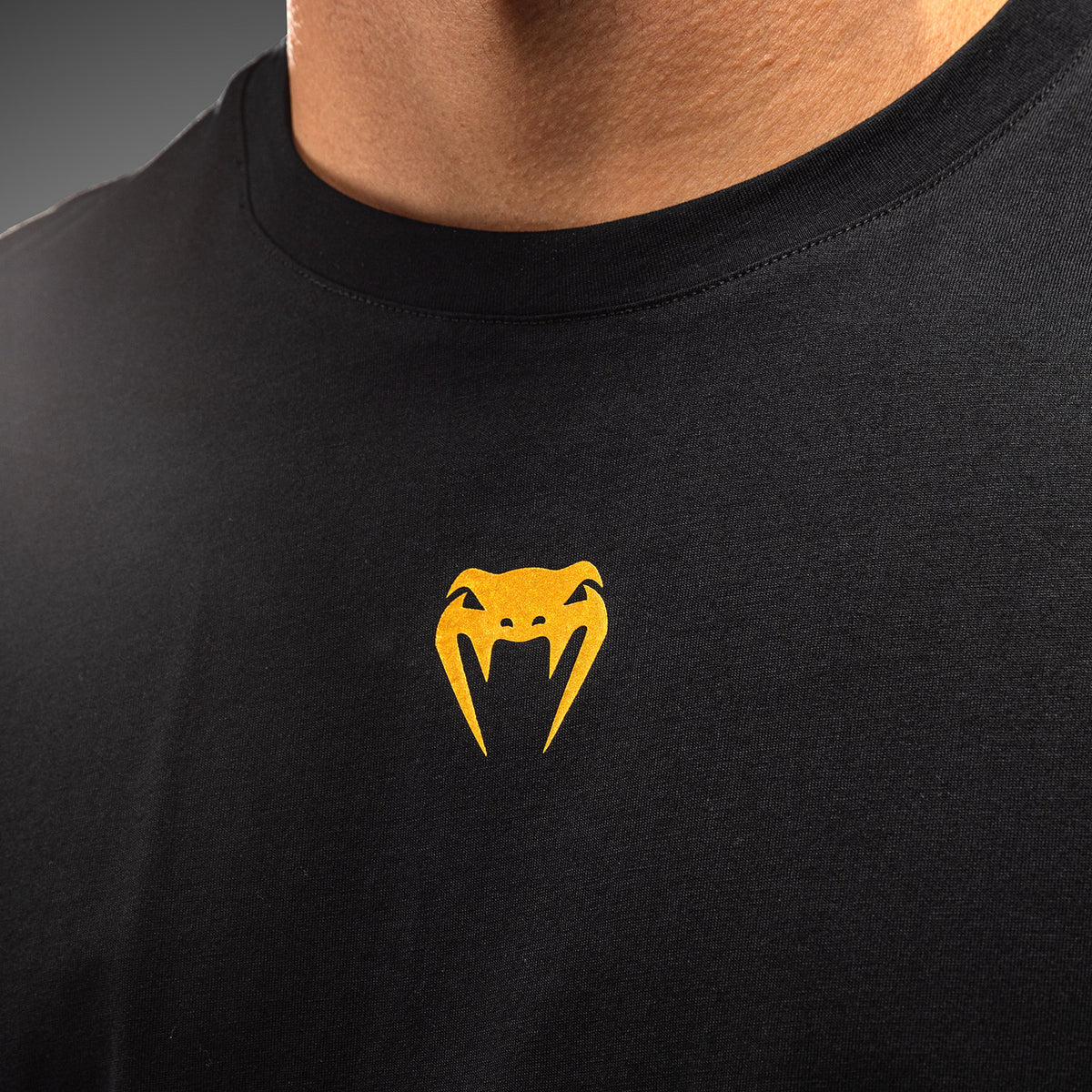 Venum Essential Katoenen T-shirt - Zwart/Goud
