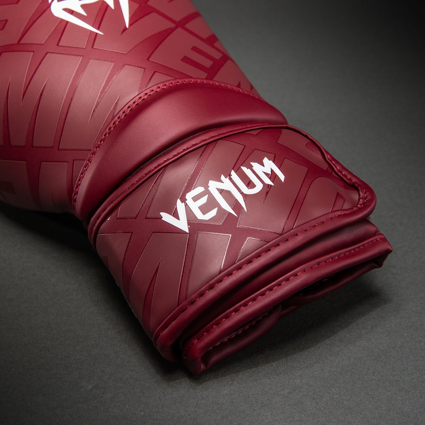 Venum Contender 1.5 XT 3D Bokshandschoenen – Donkerrood