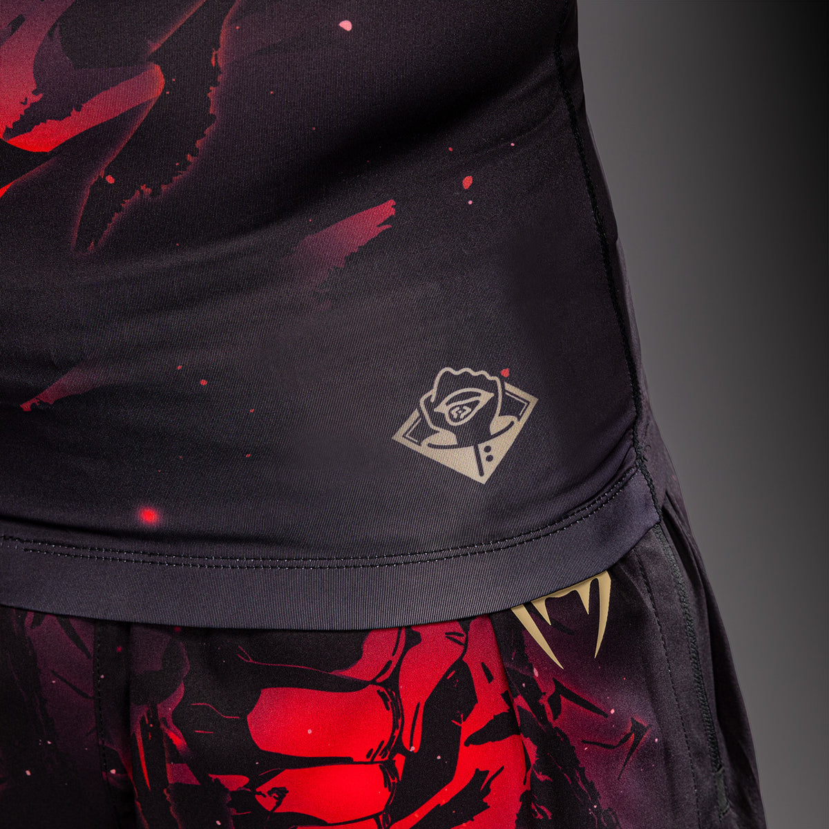 Jujutsu Kaisen x Venum Itadori Rashguard met lange mouwen – Zwart/Rood