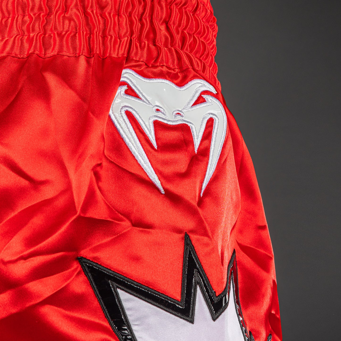 Venum Inferno 2.0 Muay Thai Shorts - Rood/Wit