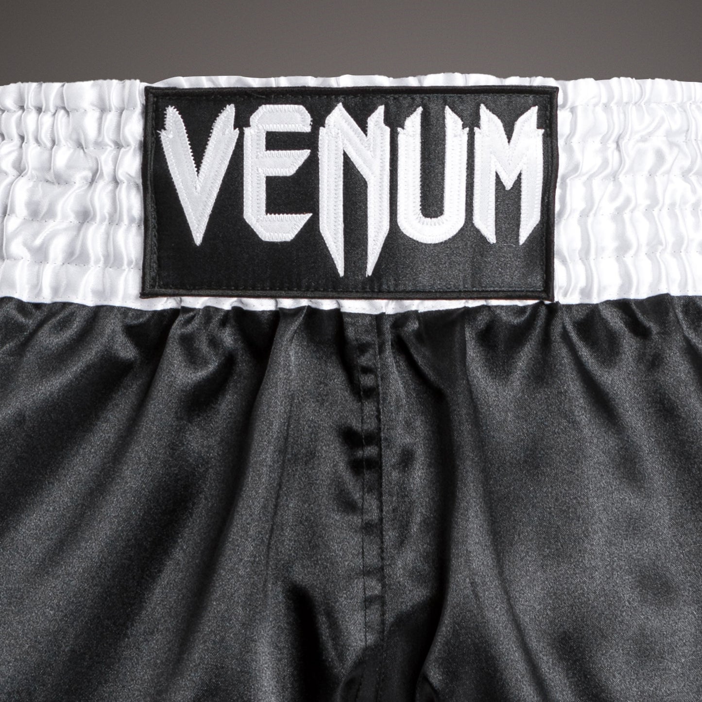Venum Classic - Muay Thai Short Wit/Zwart/Wit