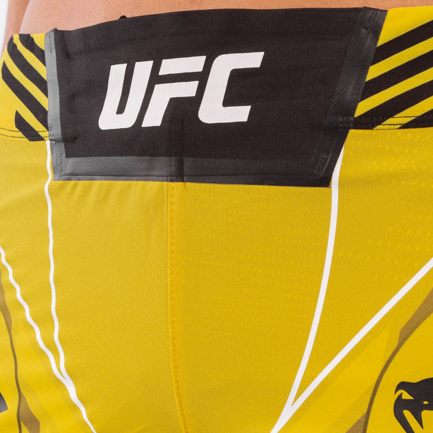 UFC Venum Authentic Fight Night Damesshort - Long Fit - Geel