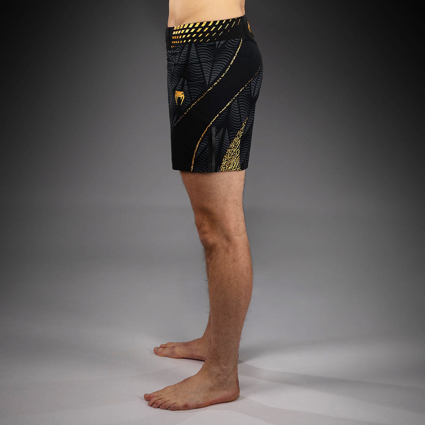 UFC Zenith by Venum Authentic Fight Night Short Fit Fight Short Heren - Champion