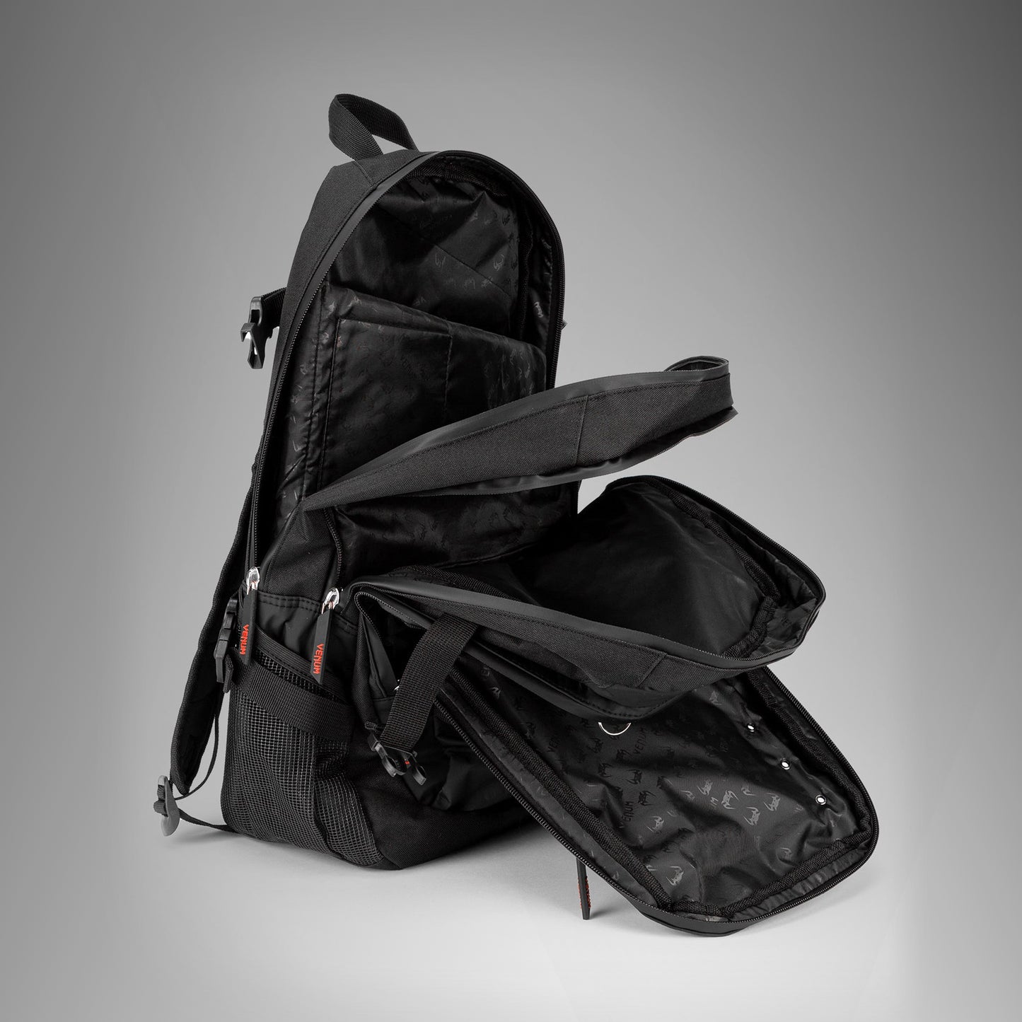 Venum Challenger Pro Evo Rugzak (20-25L) – Zwart/Rood