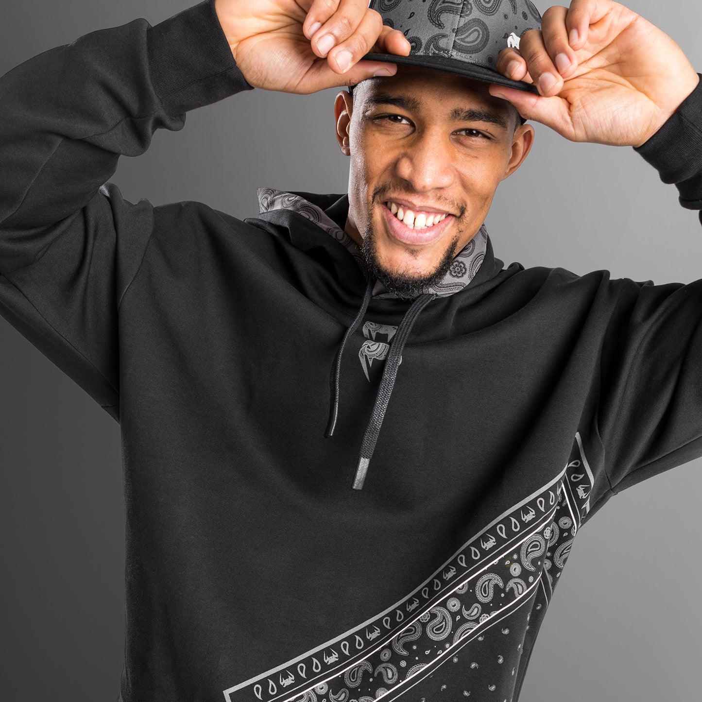 Venum Cali 34 XL hoodie -Oversize - Zwart