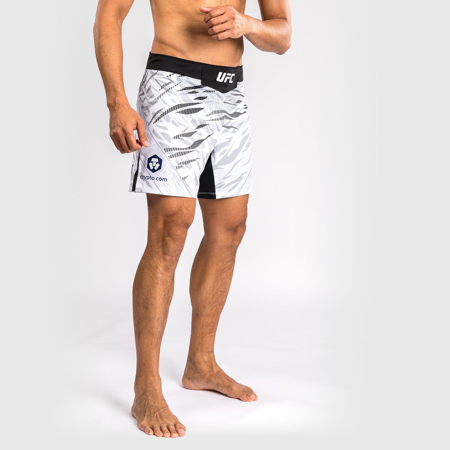 UFC Fusion by Venum Personalized Authentic Fight Night Fight Shorts voor Heren - Kort Fit - Wit