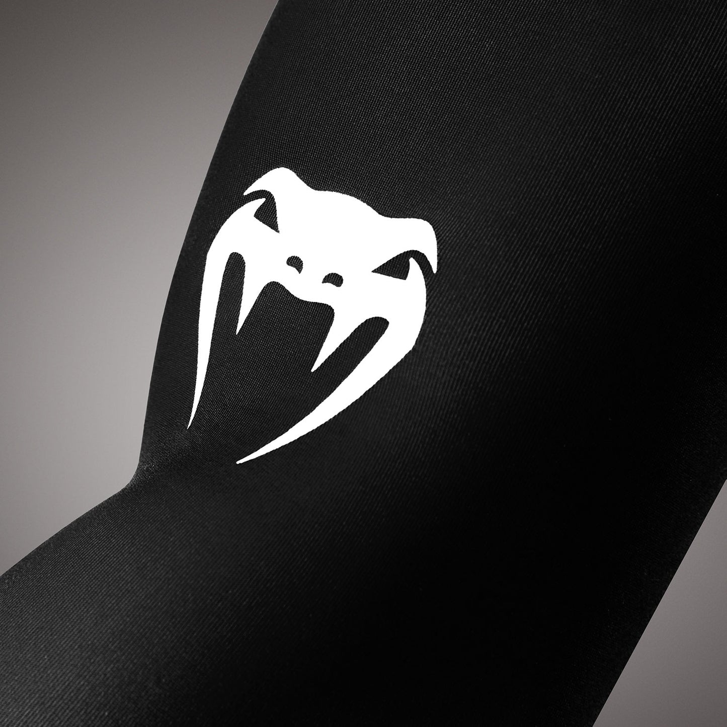 Venum Lineup Arm Sleeves - Zwart/Wit