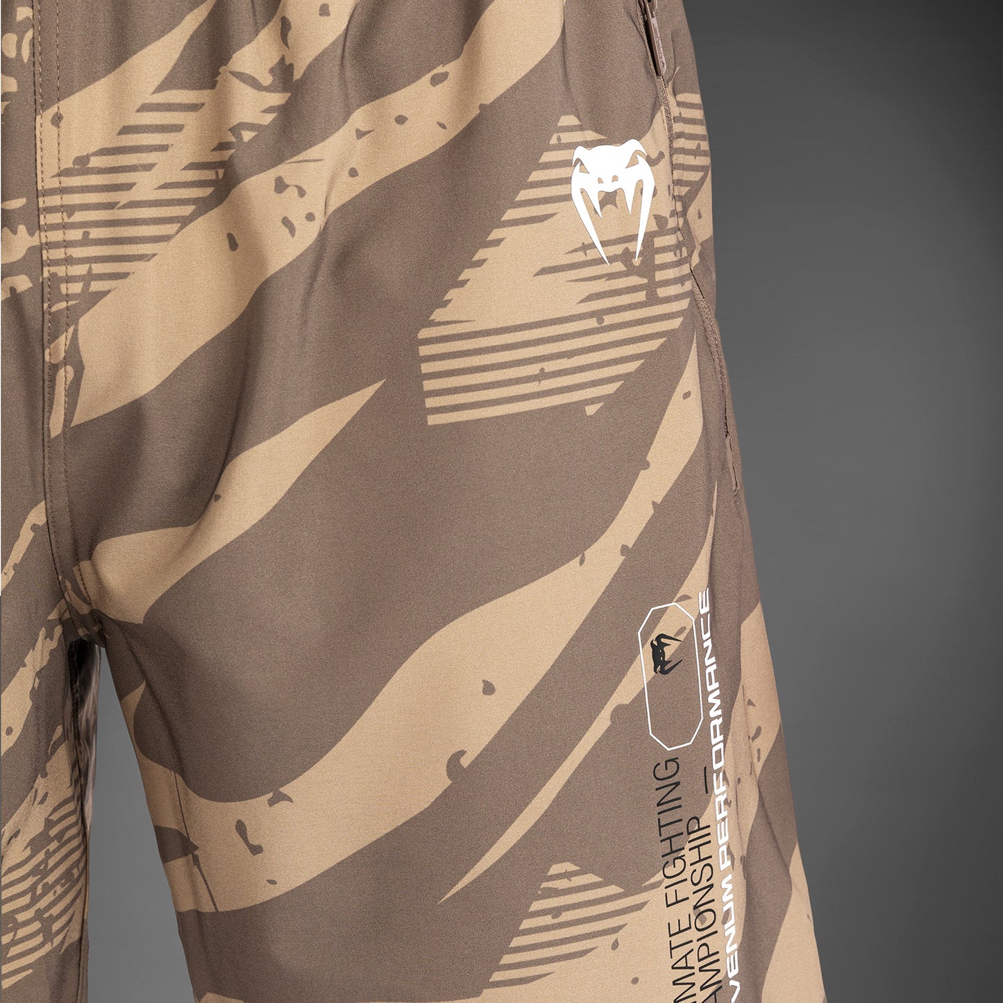 UFC Adrenaline By Venum Fight Week Performance Shorts Voor Mannen - Desert Camo