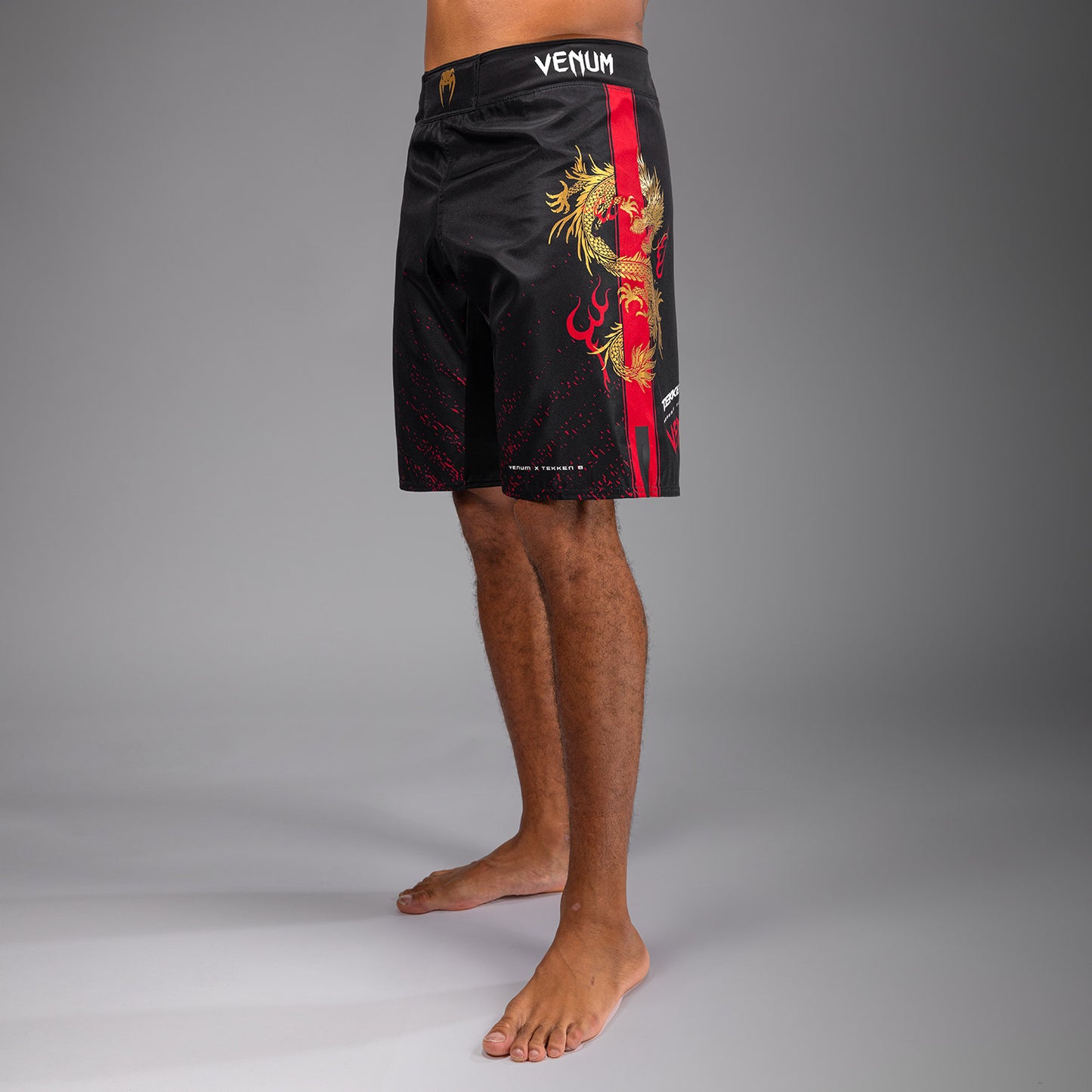 Venum x TEKKEN 8 - Marshall Law Vechtshorts - Zwart/Rood/Goud