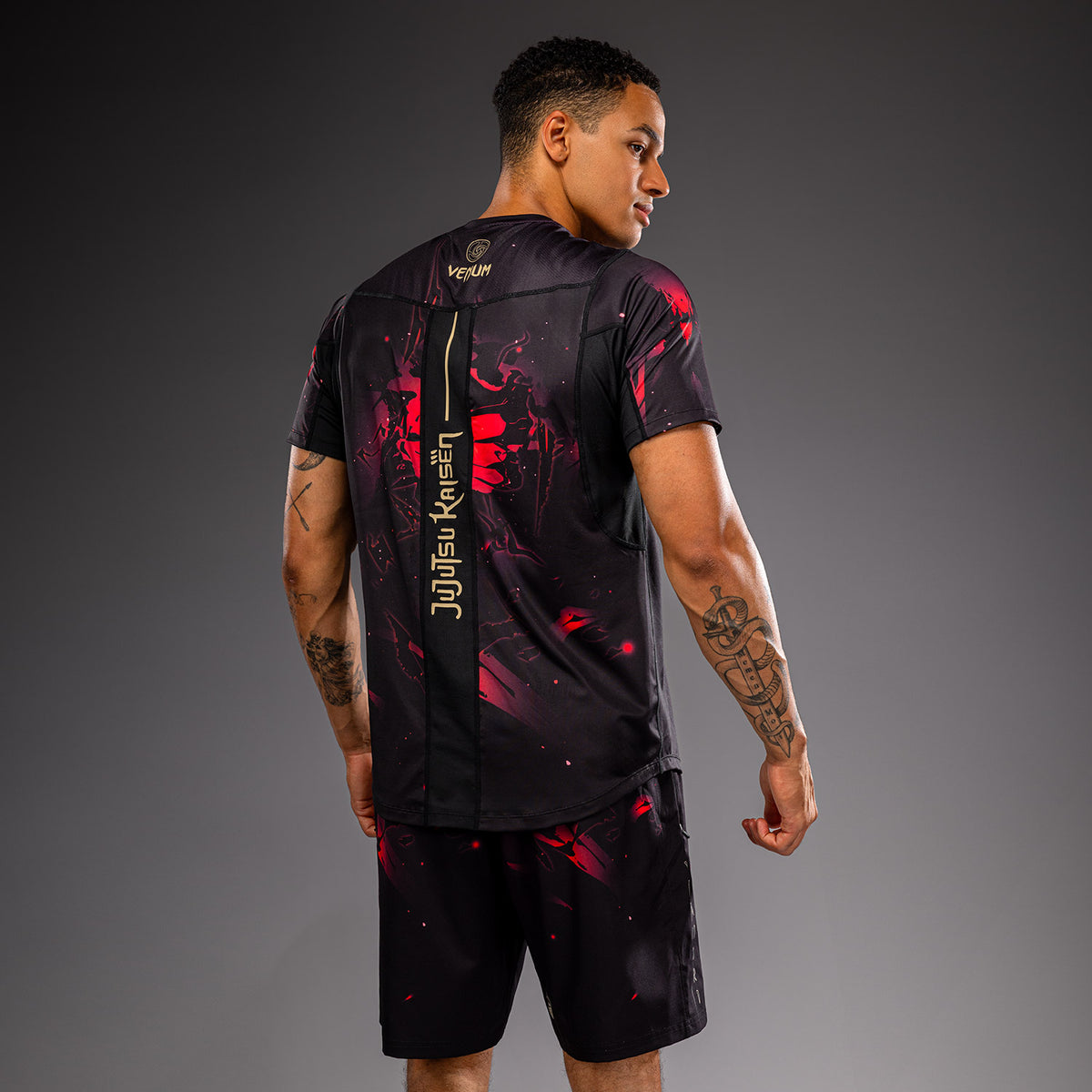 Jujutsu Kaisen x Venum Itadori Dry Tech T-shirt – Zwart/Rood