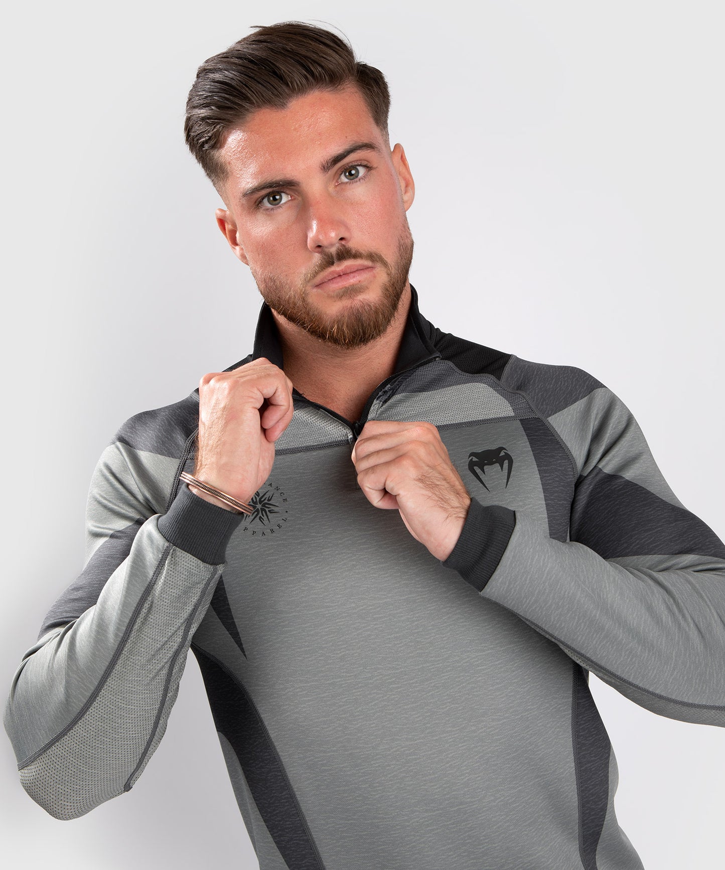 Venum Stone Dry Tech T-shirt Met - Lange Mouwen - Mineraalgroen