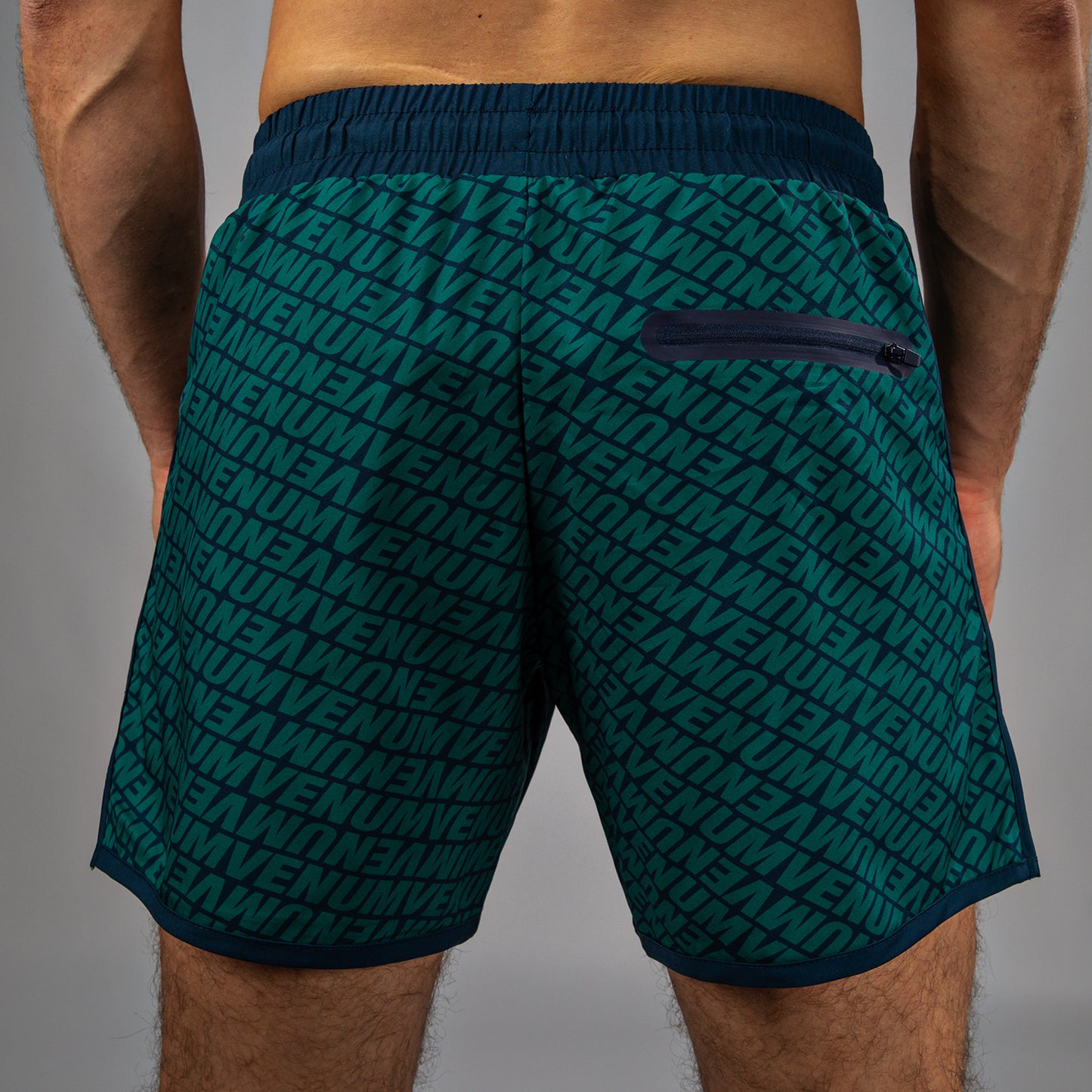 Venum Echo Board Shorts - Diep Oceaanblauw/Emerald Groen