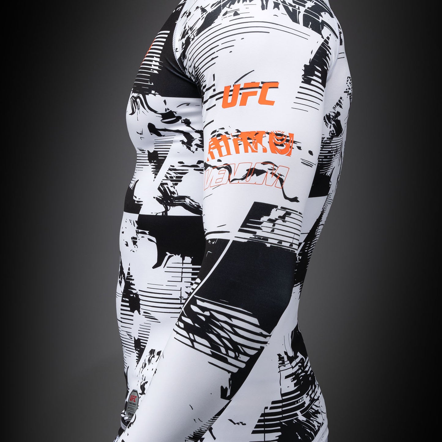 UFC Zenith by Venum Authentic Fight Week Performance Longsleeve Rashguard Heren - Wit