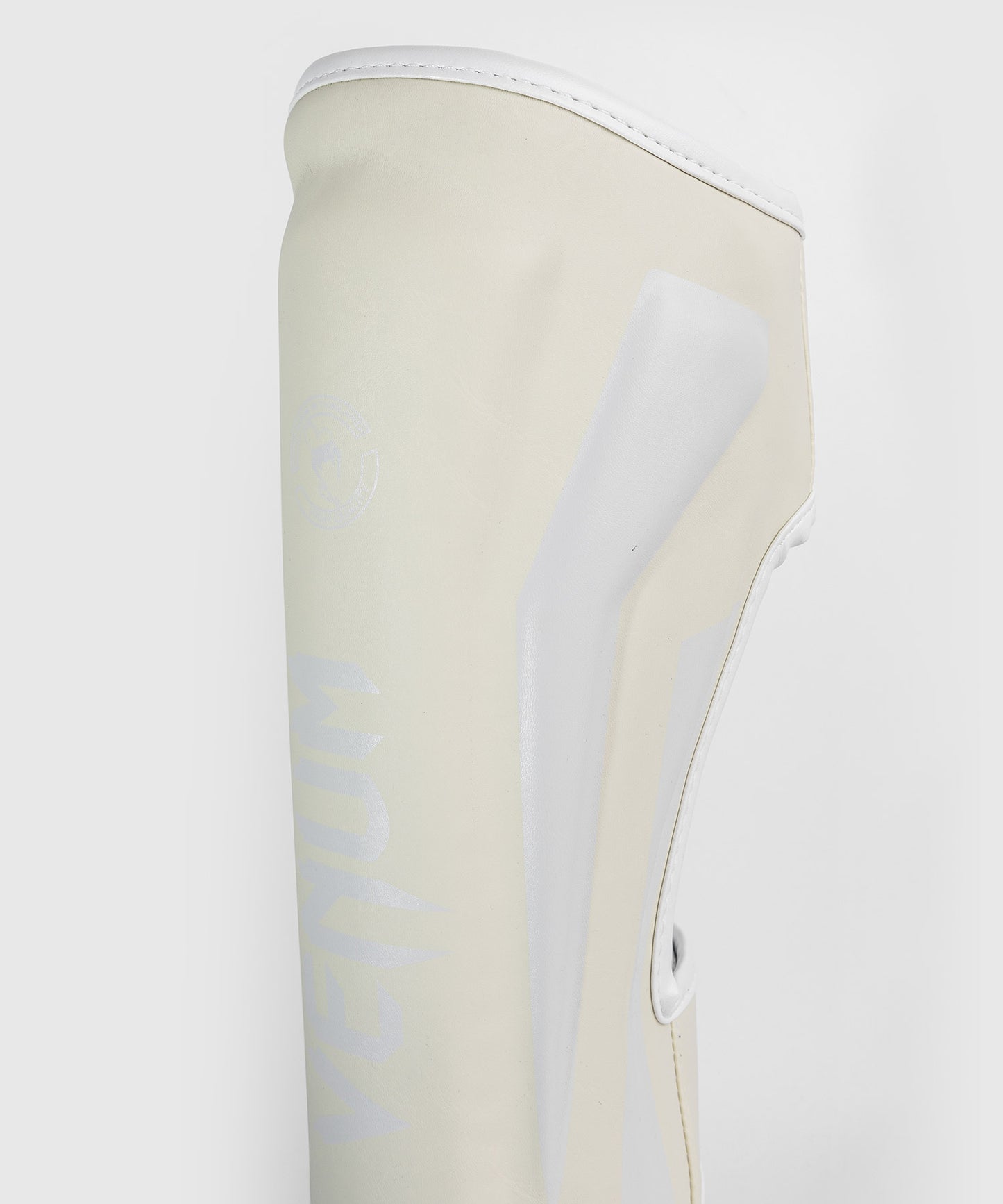 Venum Elite scheenbeschermers - Wit