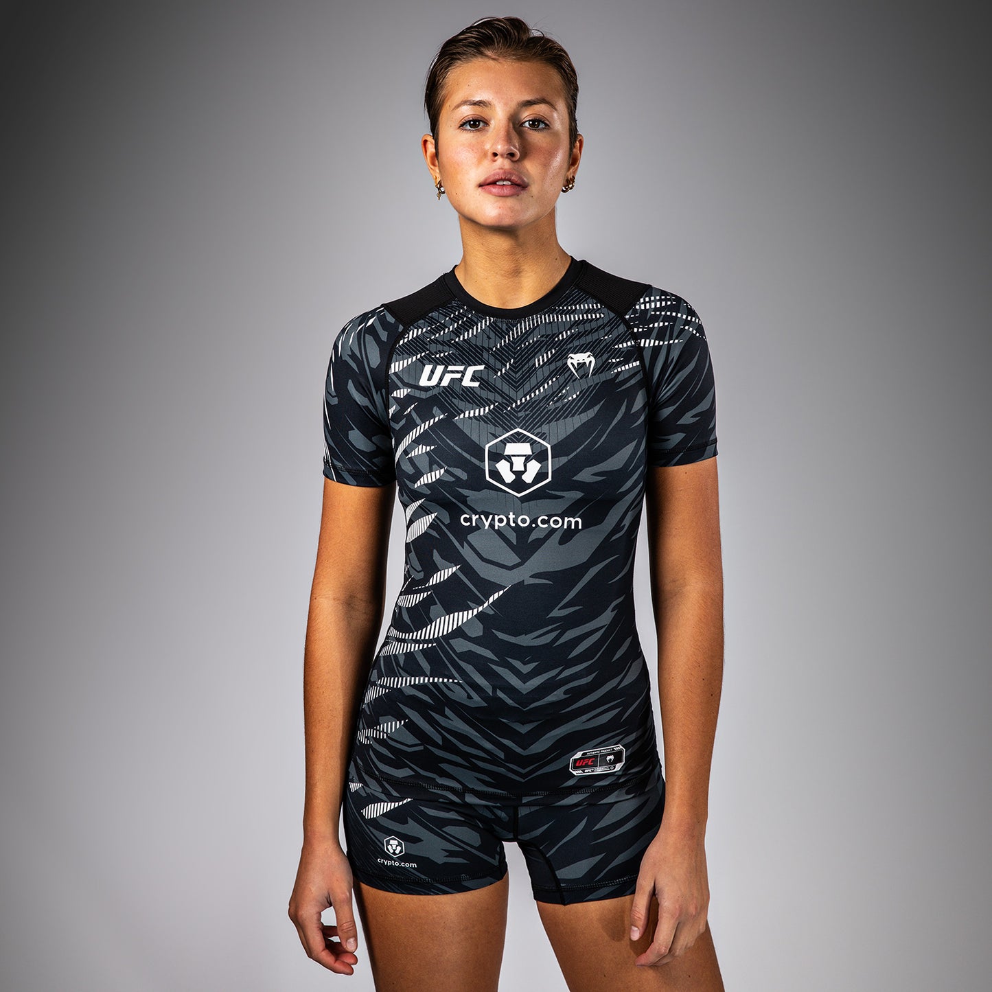 UFC Fusion by Venum Authentic Fight Night Korte Mouwen Performance Rashguard voor Dames - Zwart
