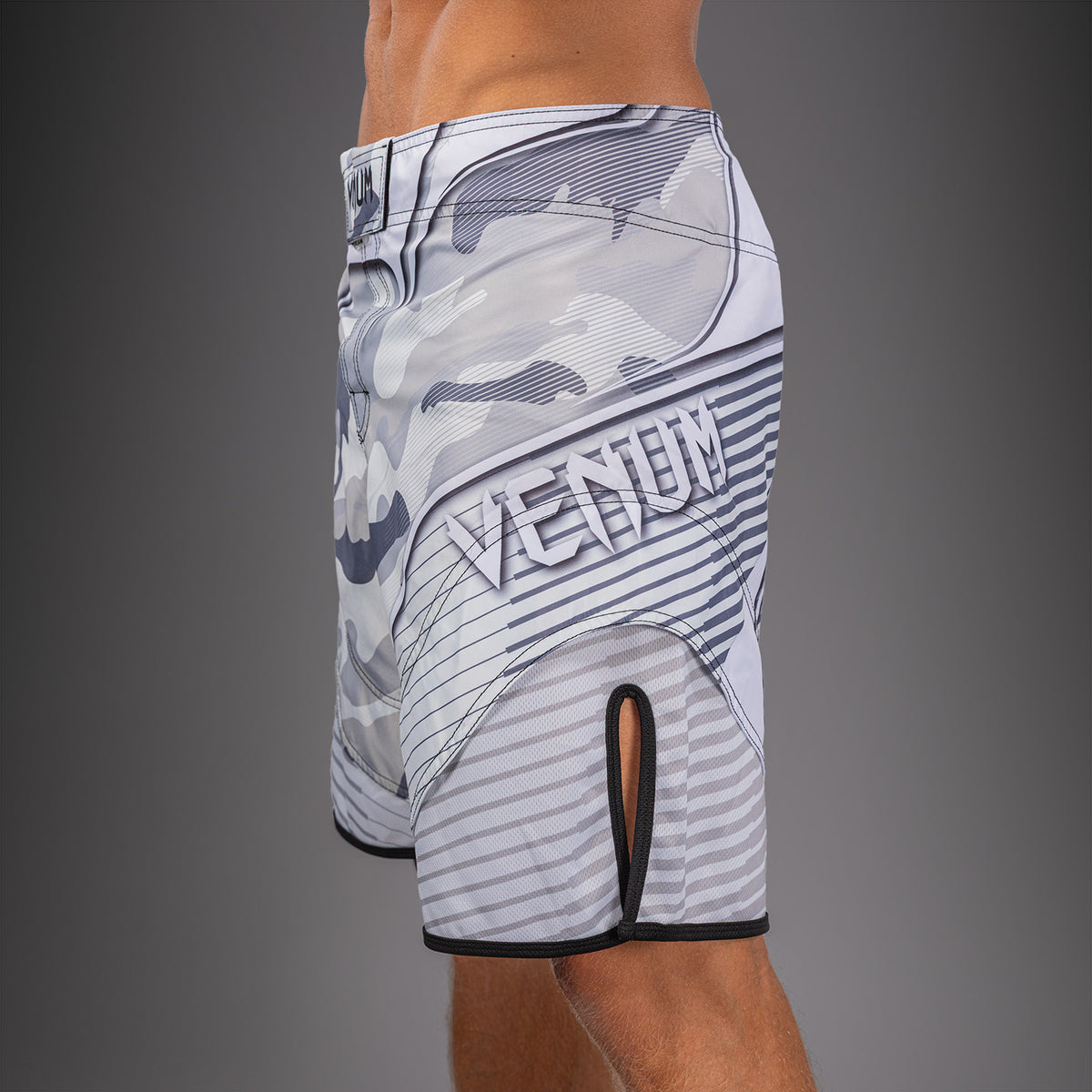Venum Camo Hero Fightshorts - Wit/Lichtgrijs