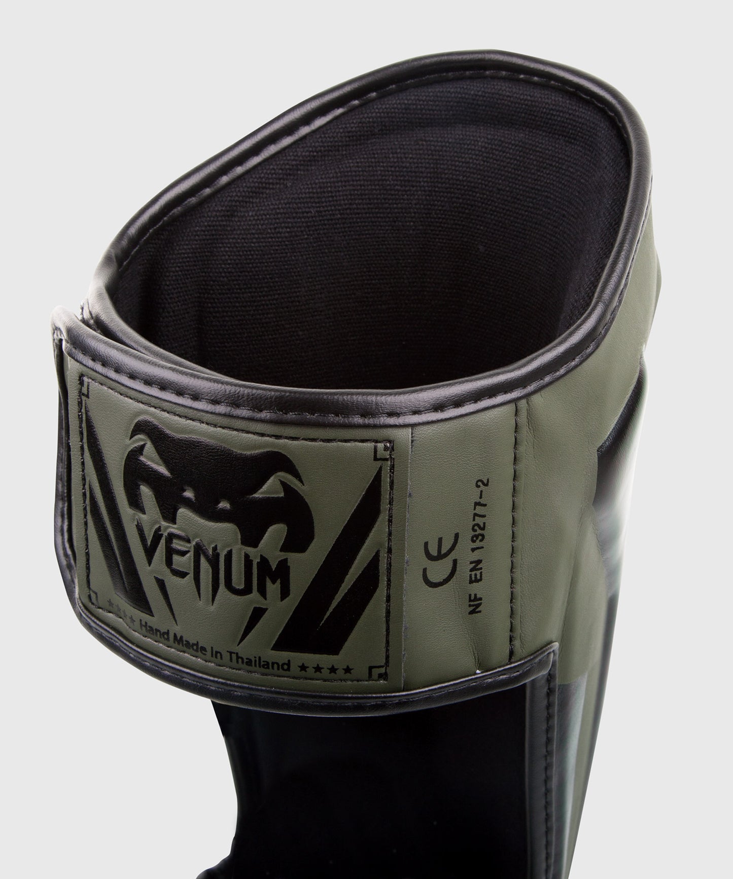 Venum Elite Standup Scheenbeschermers - kaki/zwart