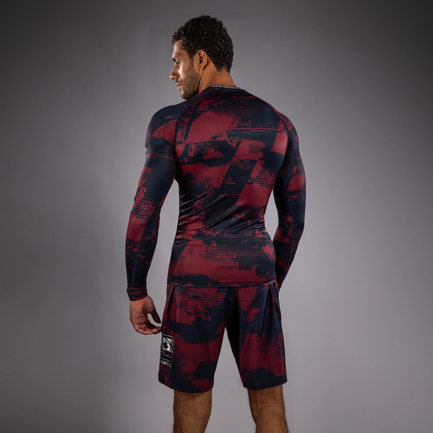 UFC Zenith by Venum Authentic Fight Week Performance Longsleeve Rashguard Heren - Marineblauw/Bordeauxrood/Zilver