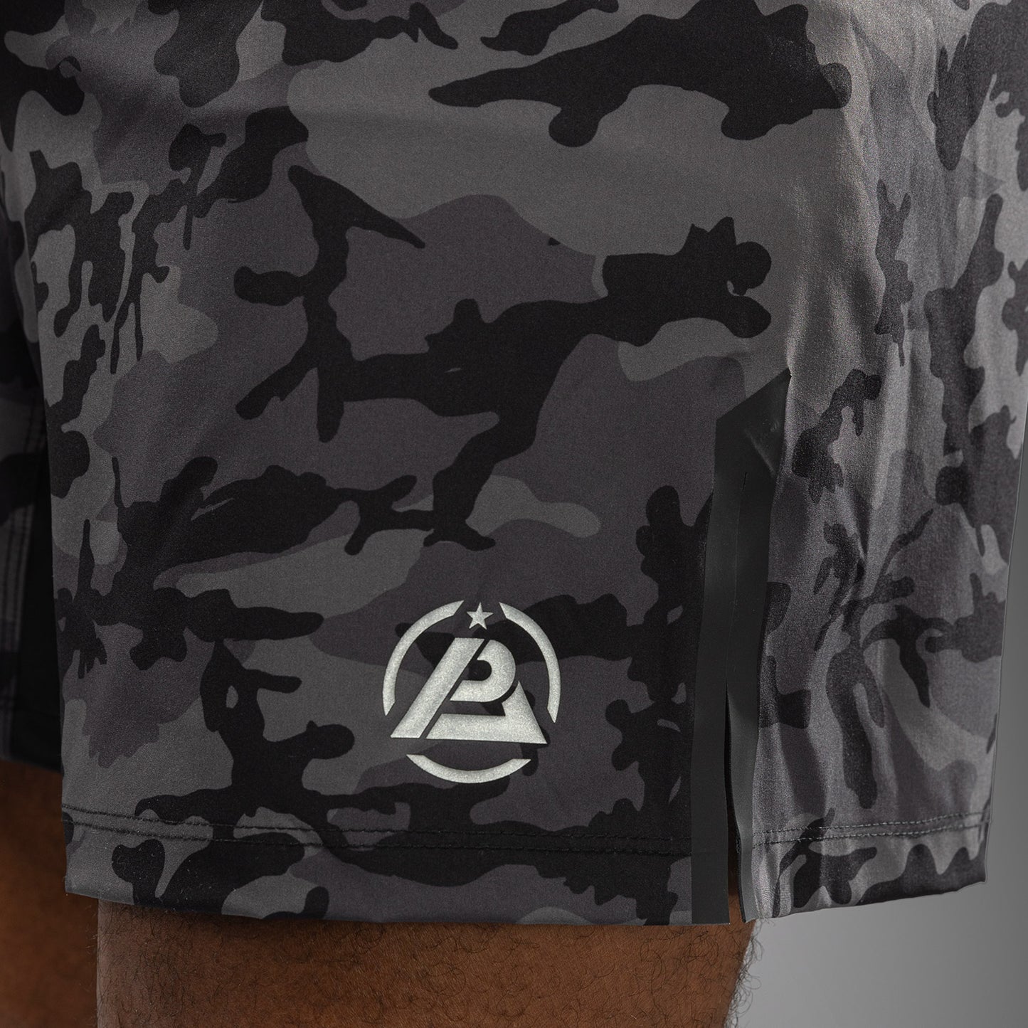 Venum x Polaris Fight Shorts - Zwart/Storm Grijs