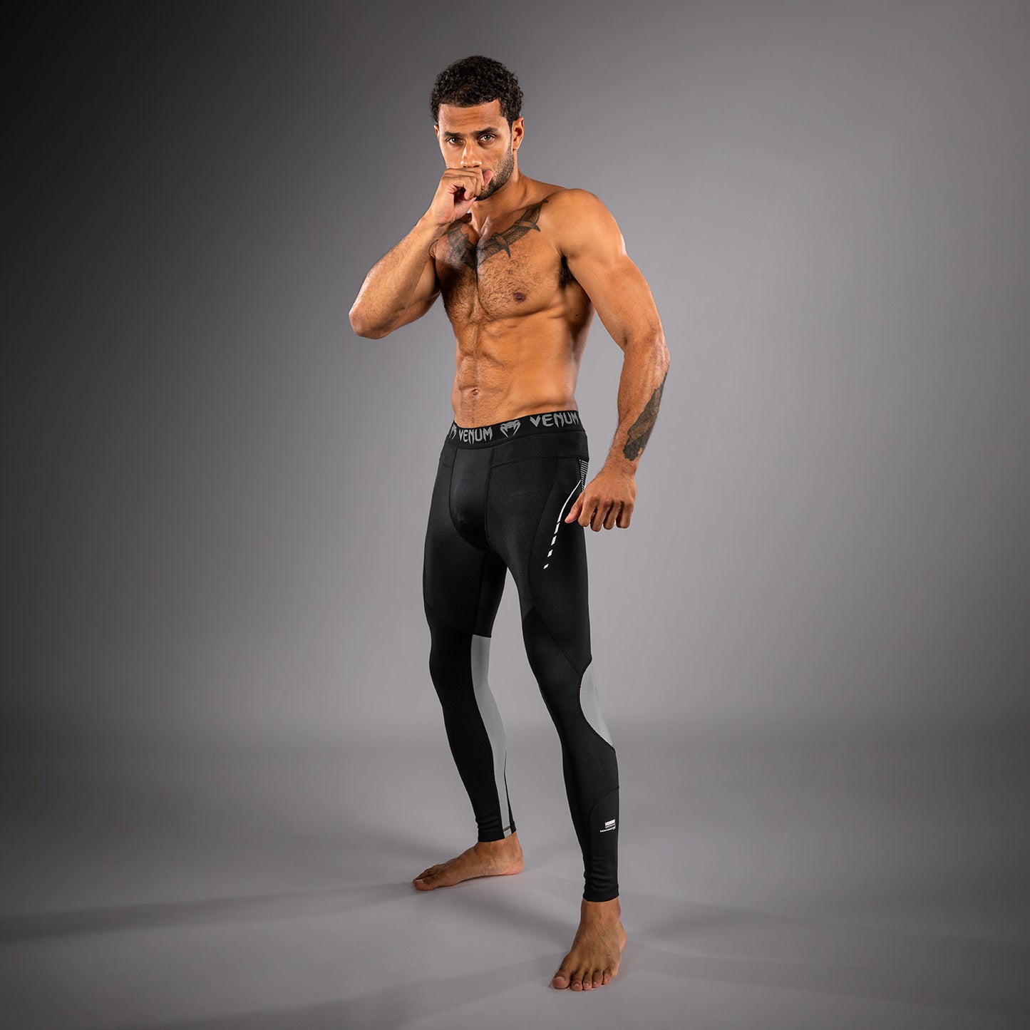 Venum Adrenaline Spats – Zwart/Zilvergrijs