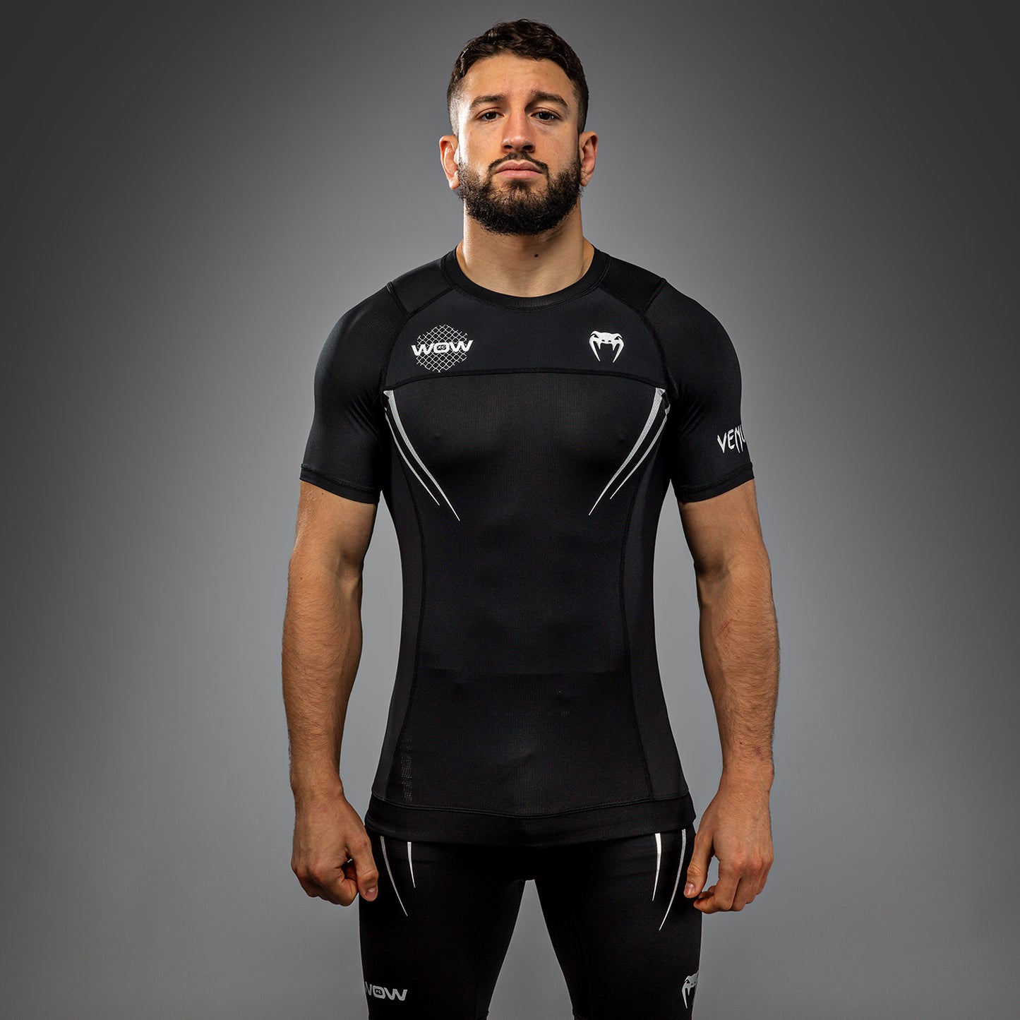 Venum x WOW FC Korte Mouwen Rashguard - Zwart/ Zilver Grijs