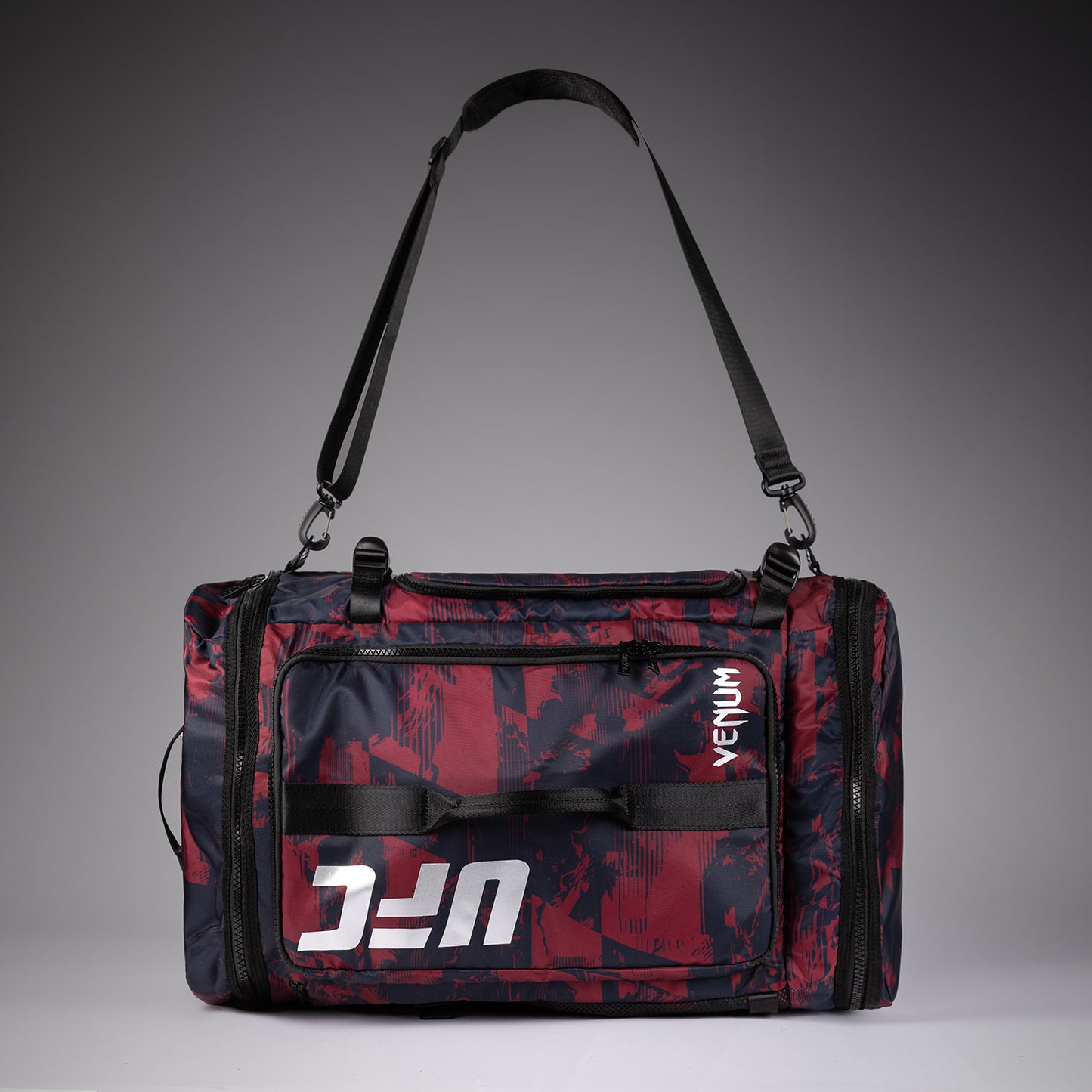 UFC Zenith by Venum Authentic Fight Week sporttas (48L) - bordeauxrood