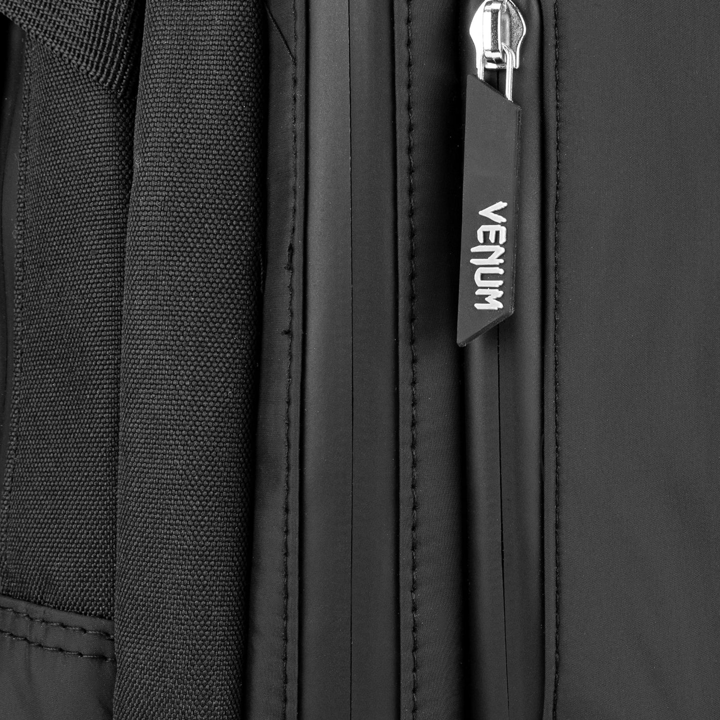 Venum Challenger Pro Evo Rugzak (20-25L) – Zwart