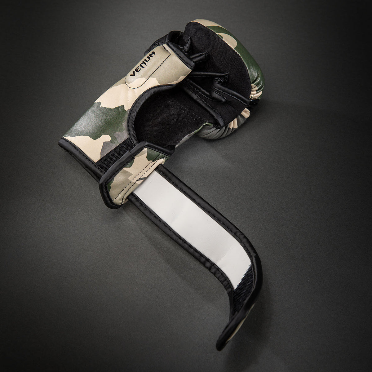 Venum Elite Camo Sparring Handschoenen - Kaki/Offwhite